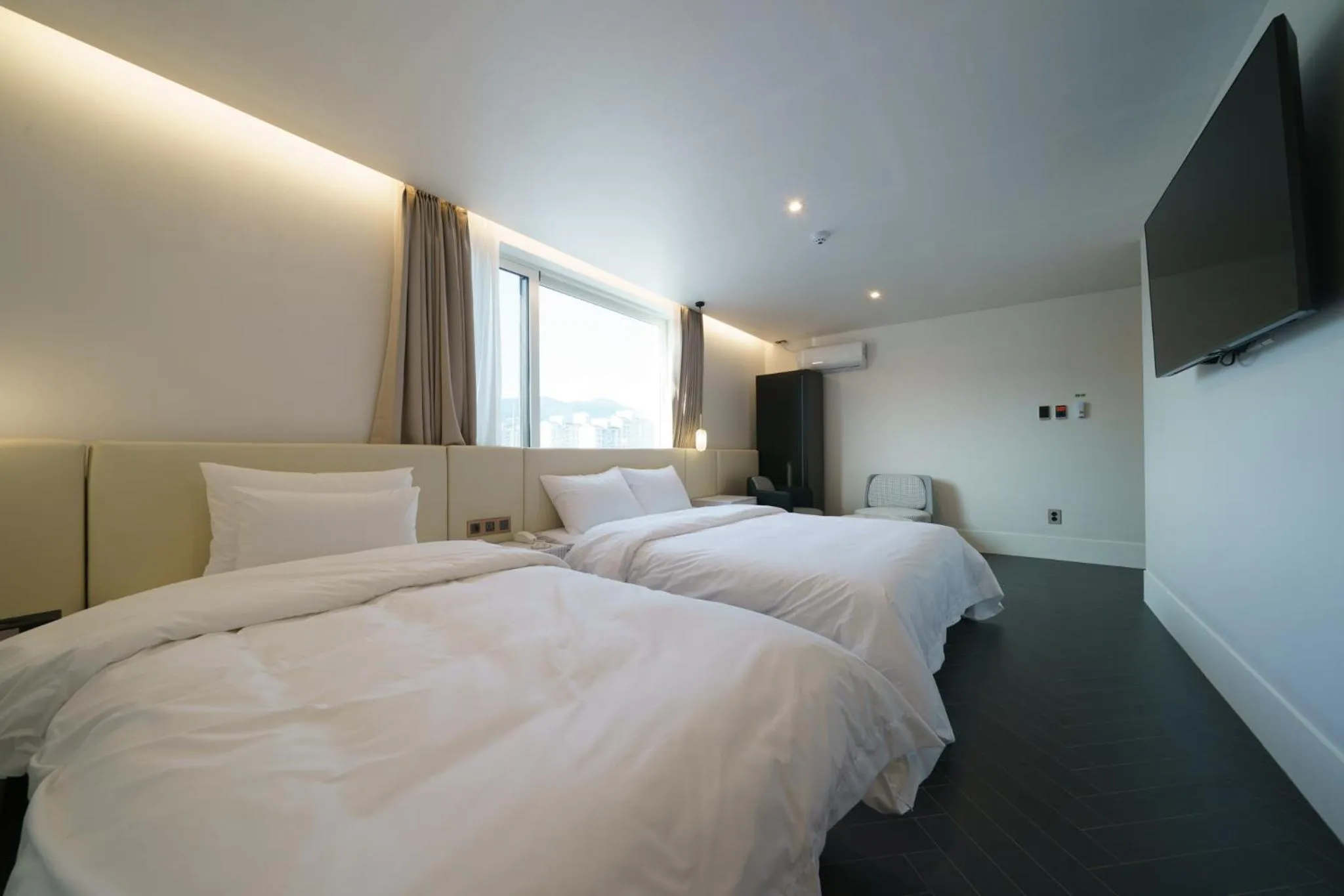 Bedroom, Bed in Busan H Avenue Jeonggwan Branch