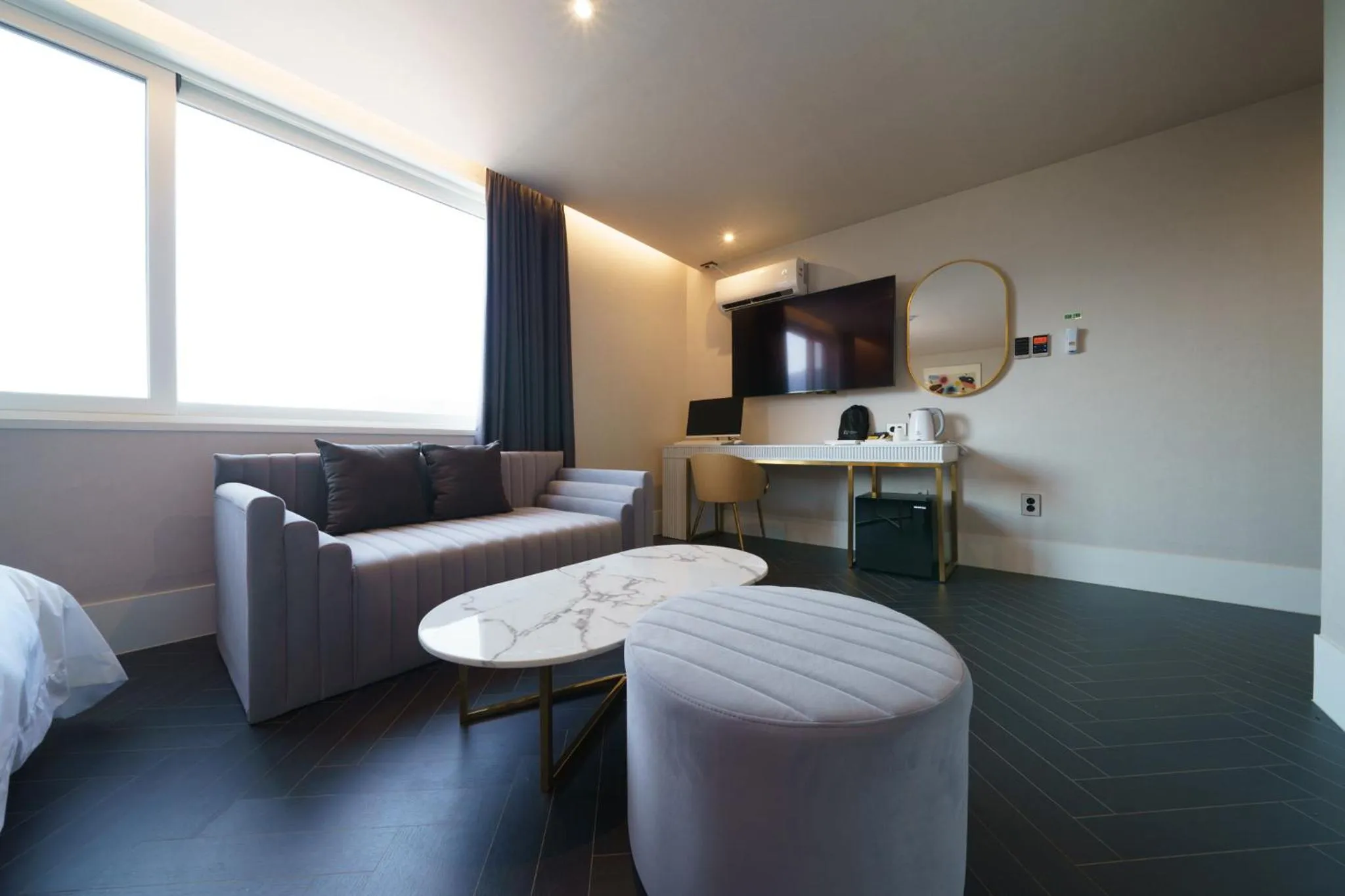 Seating area in Busan H Avenue Jeonggwan Branch