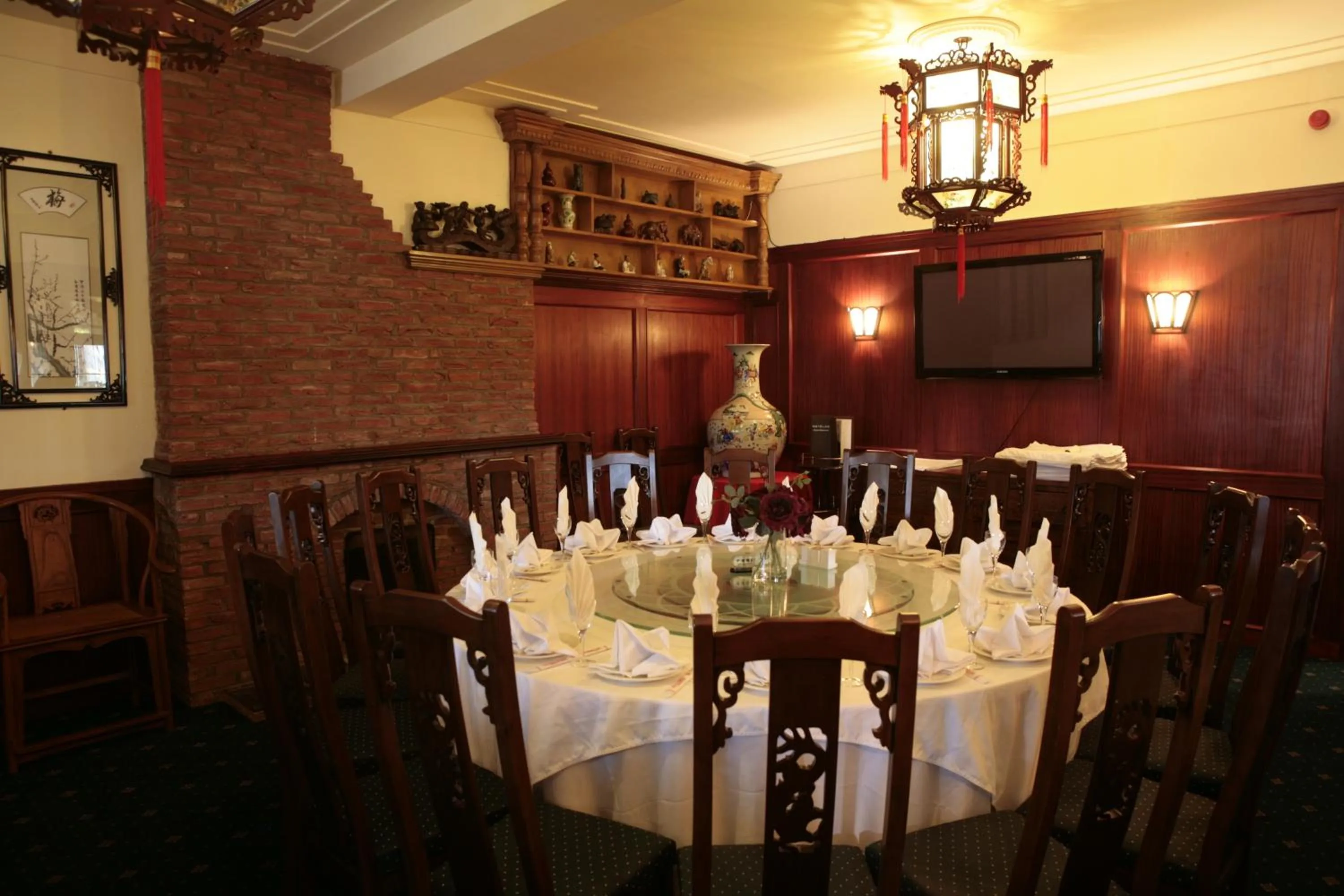 Restaurant/places to eat in The Plough Inn