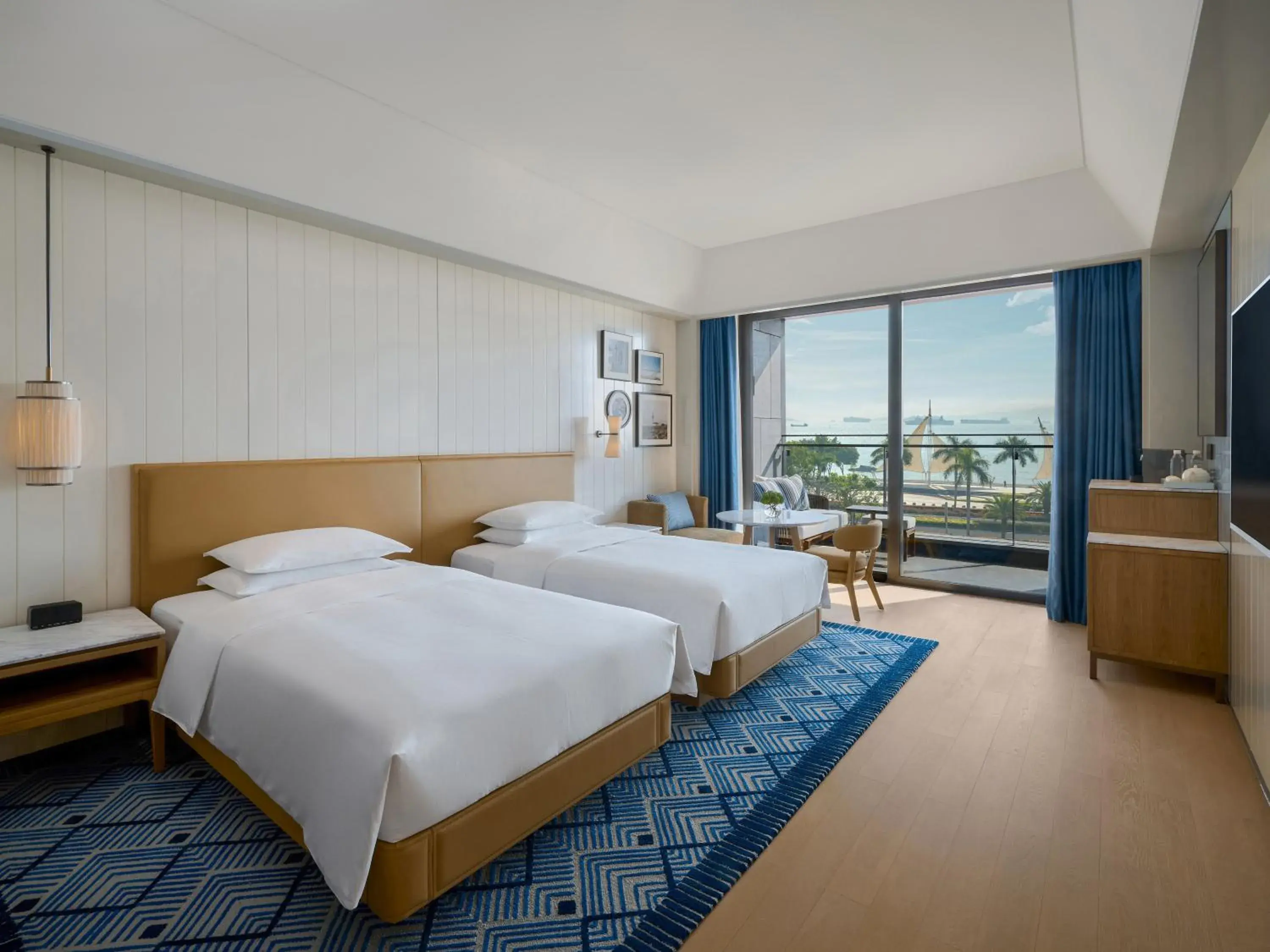 Premium Double Room with Two Single Beds, Balcony and Sea View in Hyatt Centric Ocean Front Xiamen Premium Double Room with Two Single Beds, Balcony and Sea View in Hyatt Centric Ocean Front Xiamen