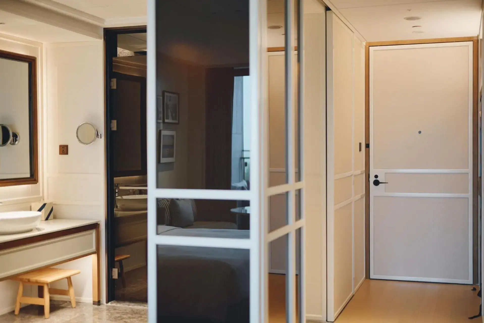 Deluxe King Room with One King Bed and Courtyard in Hyatt Centric Ocean Front Xiamen Deluxe King Room with One King Bed and Courtyard in Hyatt Centric Ocean Front Xiamen