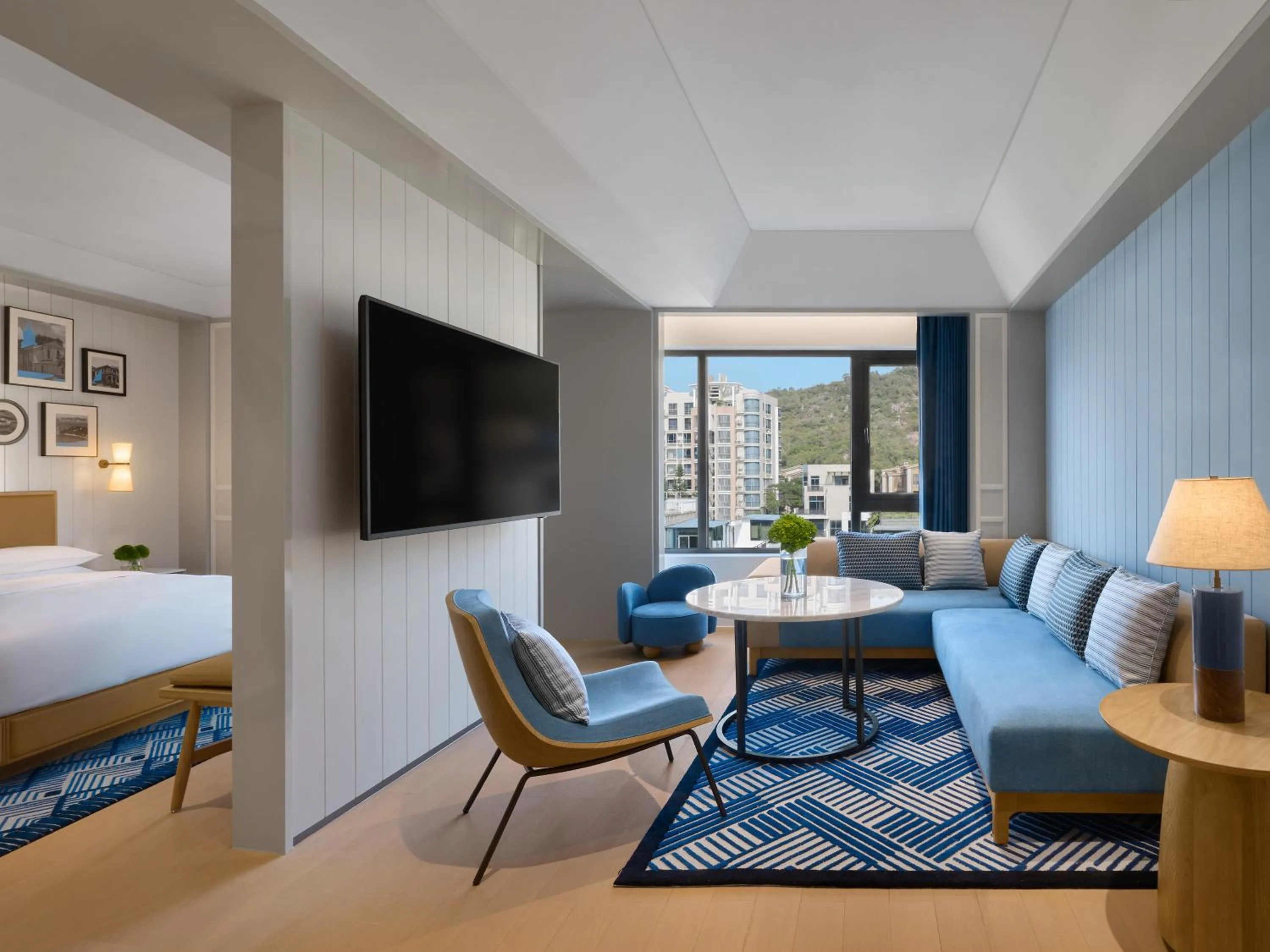 Living room, Bed in Hyatt Centric Ocean Front Xiamen