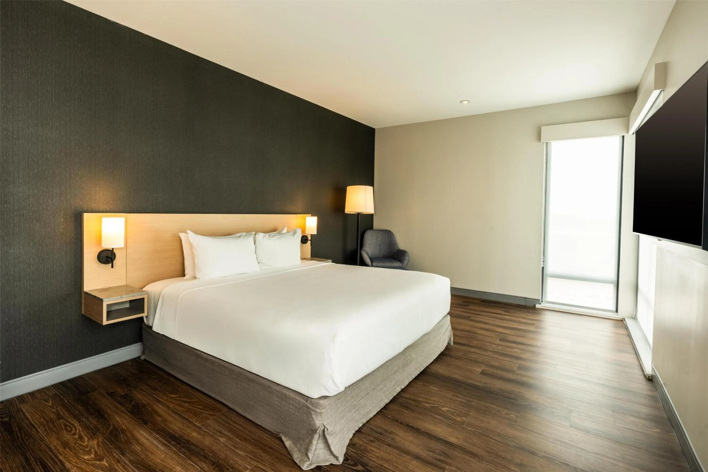 Photo of the whole room, Bed in Hyatt Place Eagle Pass