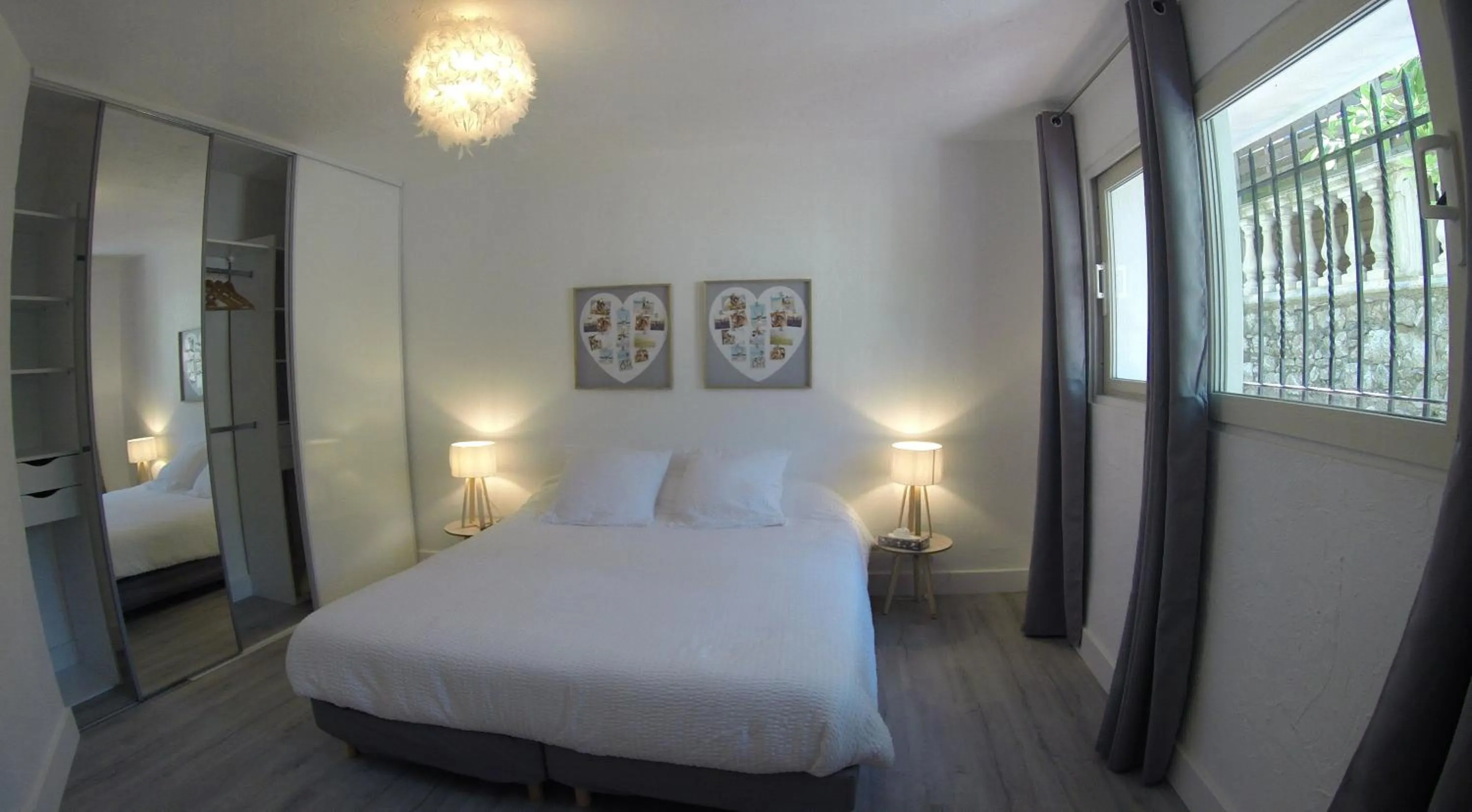 Bed in Maison Carles BnB