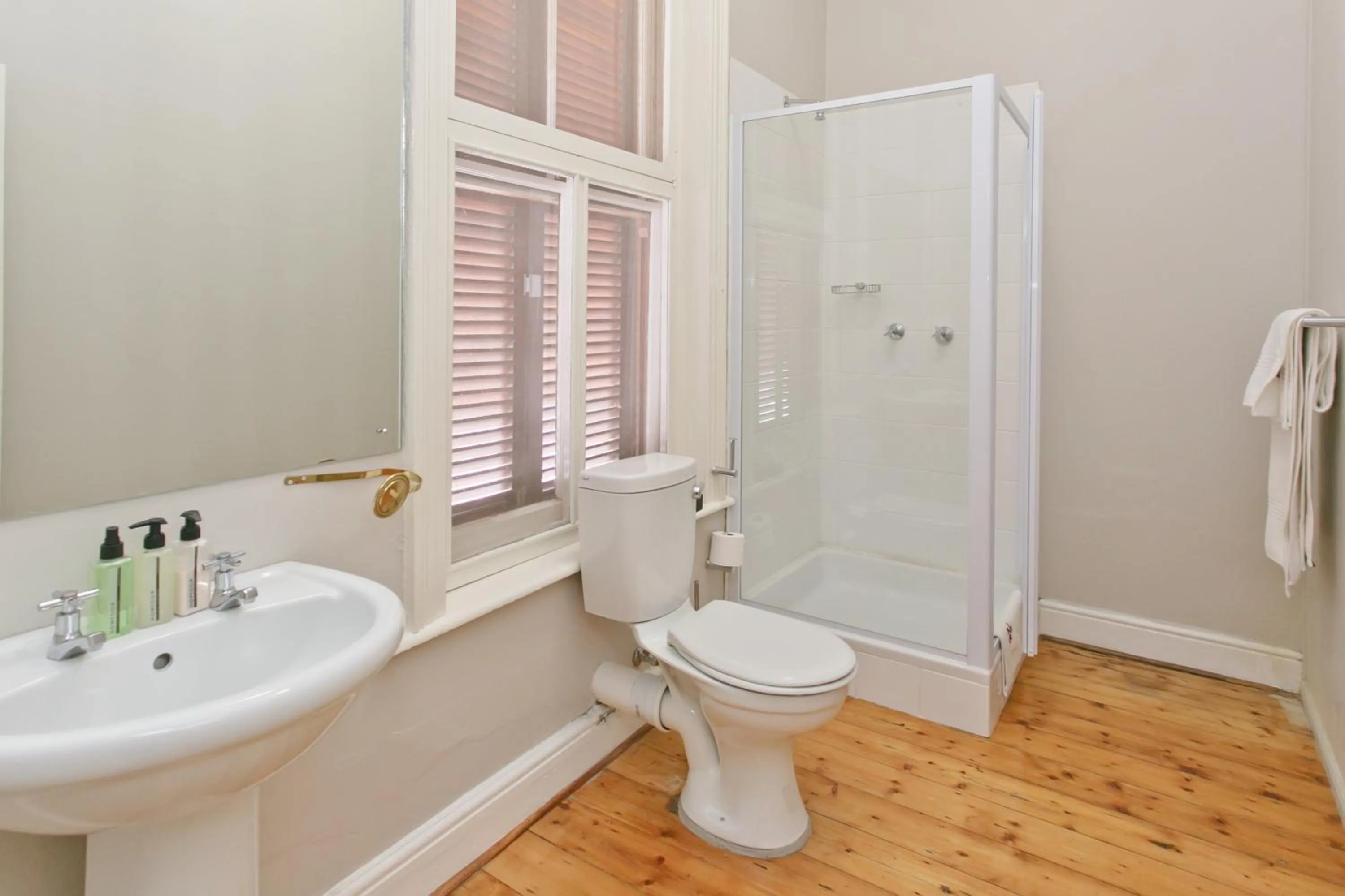 Bathroom in Beaufort Manor Country Lodge
