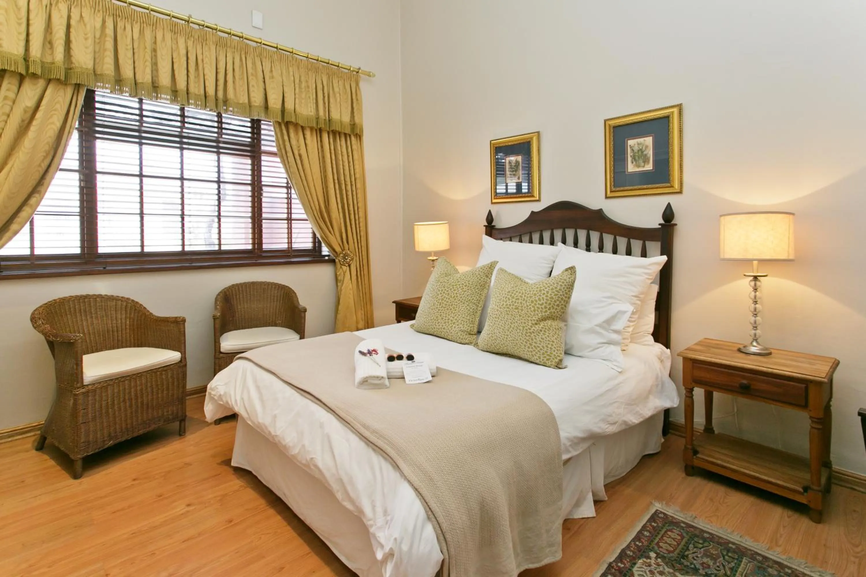 Bedroom, Bed in Beaufort Manor Country Lodge