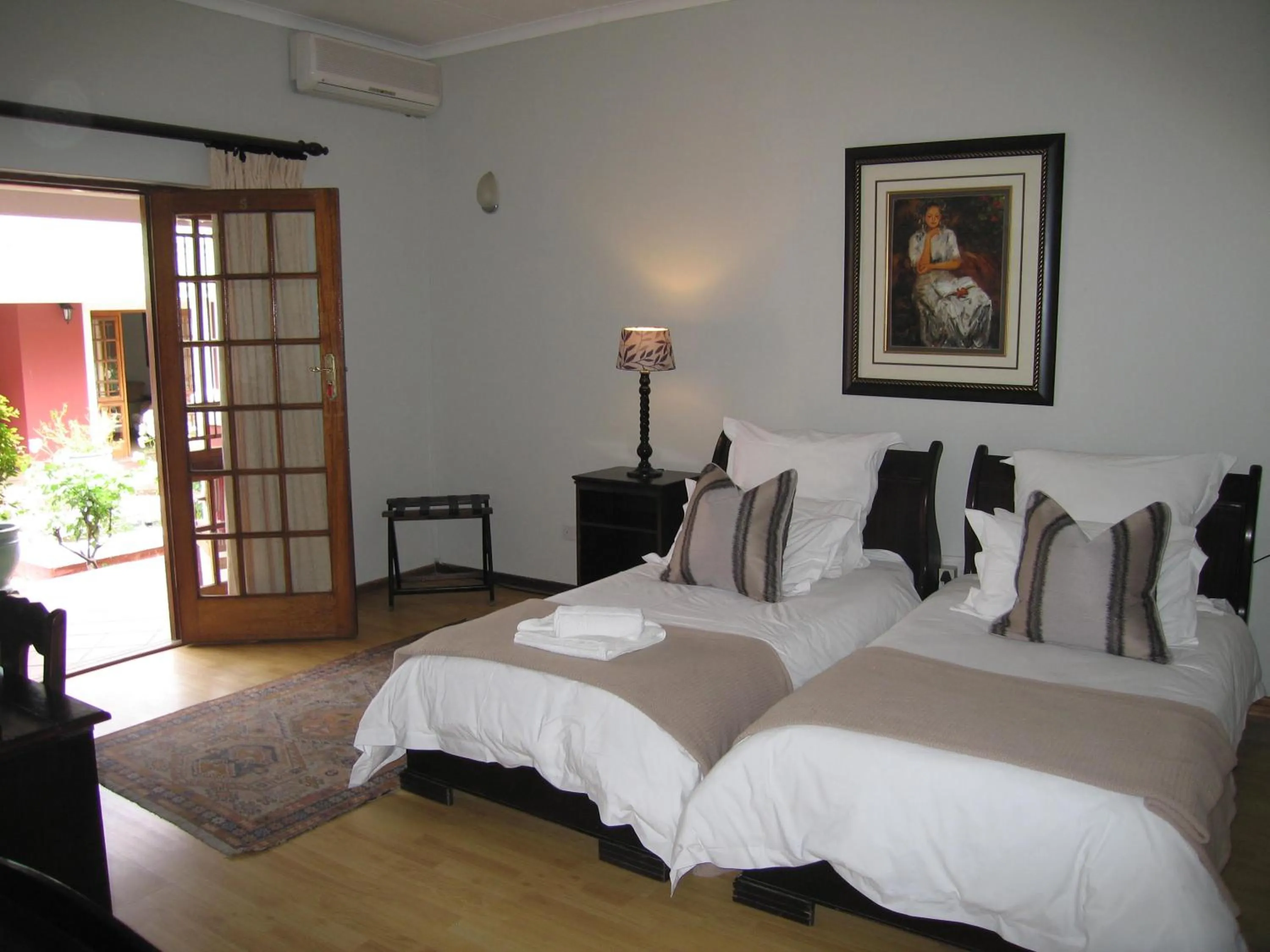 Bedroom, Bed in Beaufort Manor Country Lodge