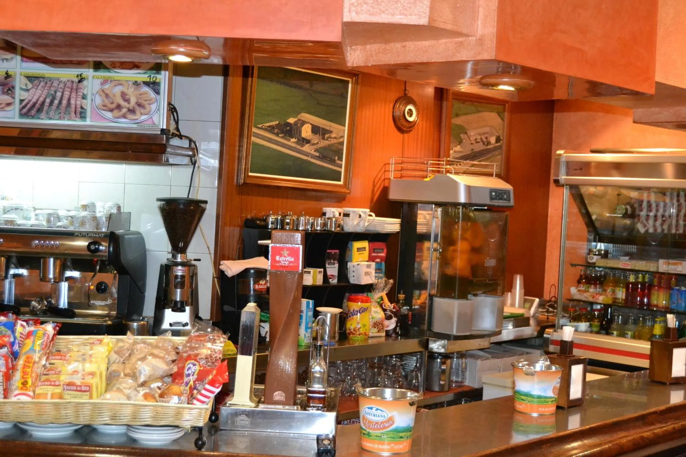 Lounge or bar in Hotel Restaurante Las Camelias