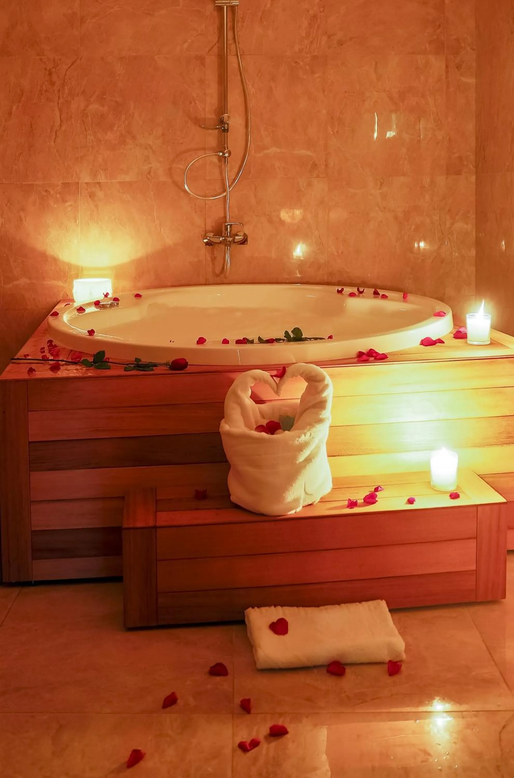 Bathroom in Royal Hotel Inegol