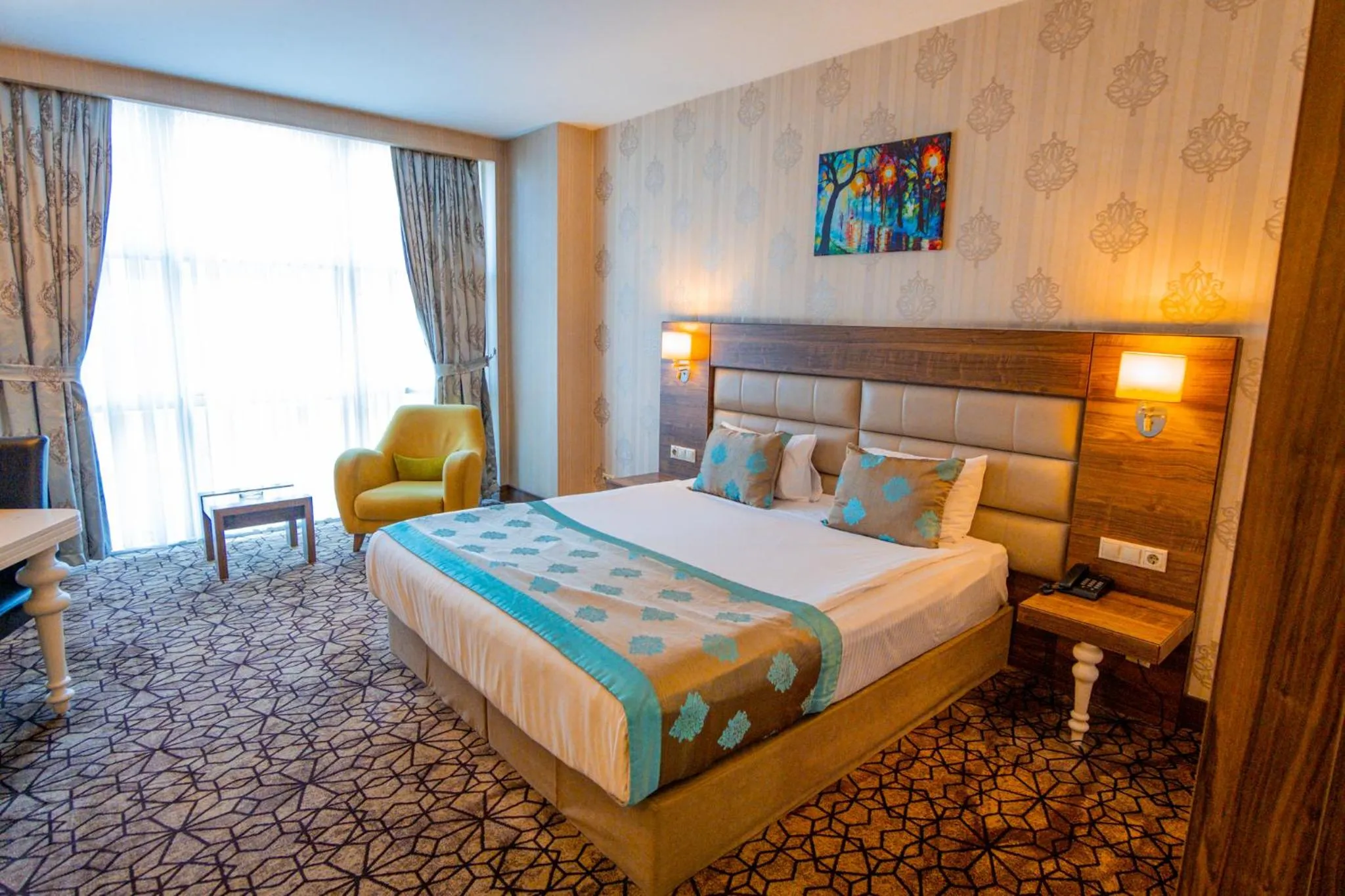 Photo of the whole room, Bed in Royal Hotel Inegol