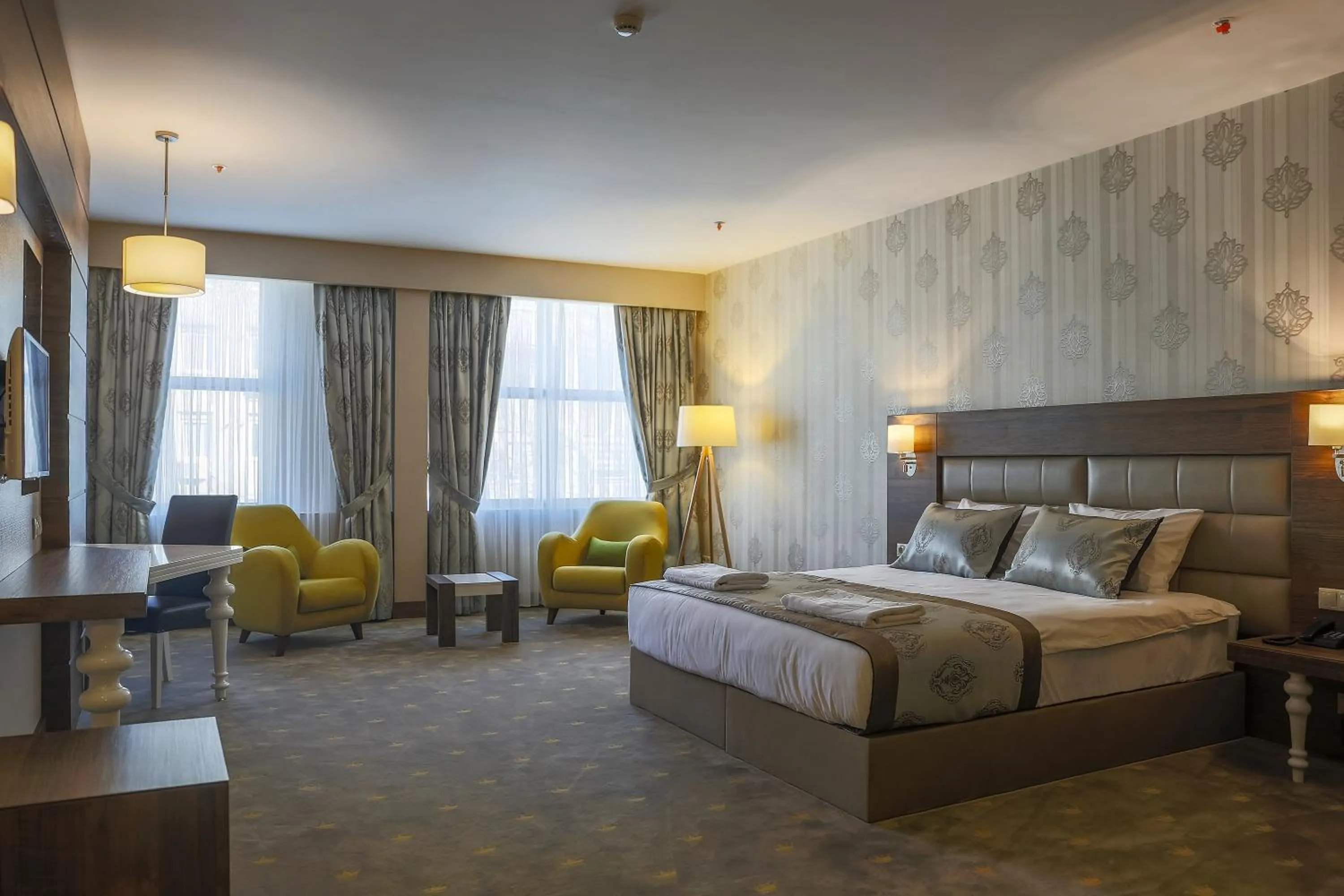 Bed in Royal Hotel Inegol