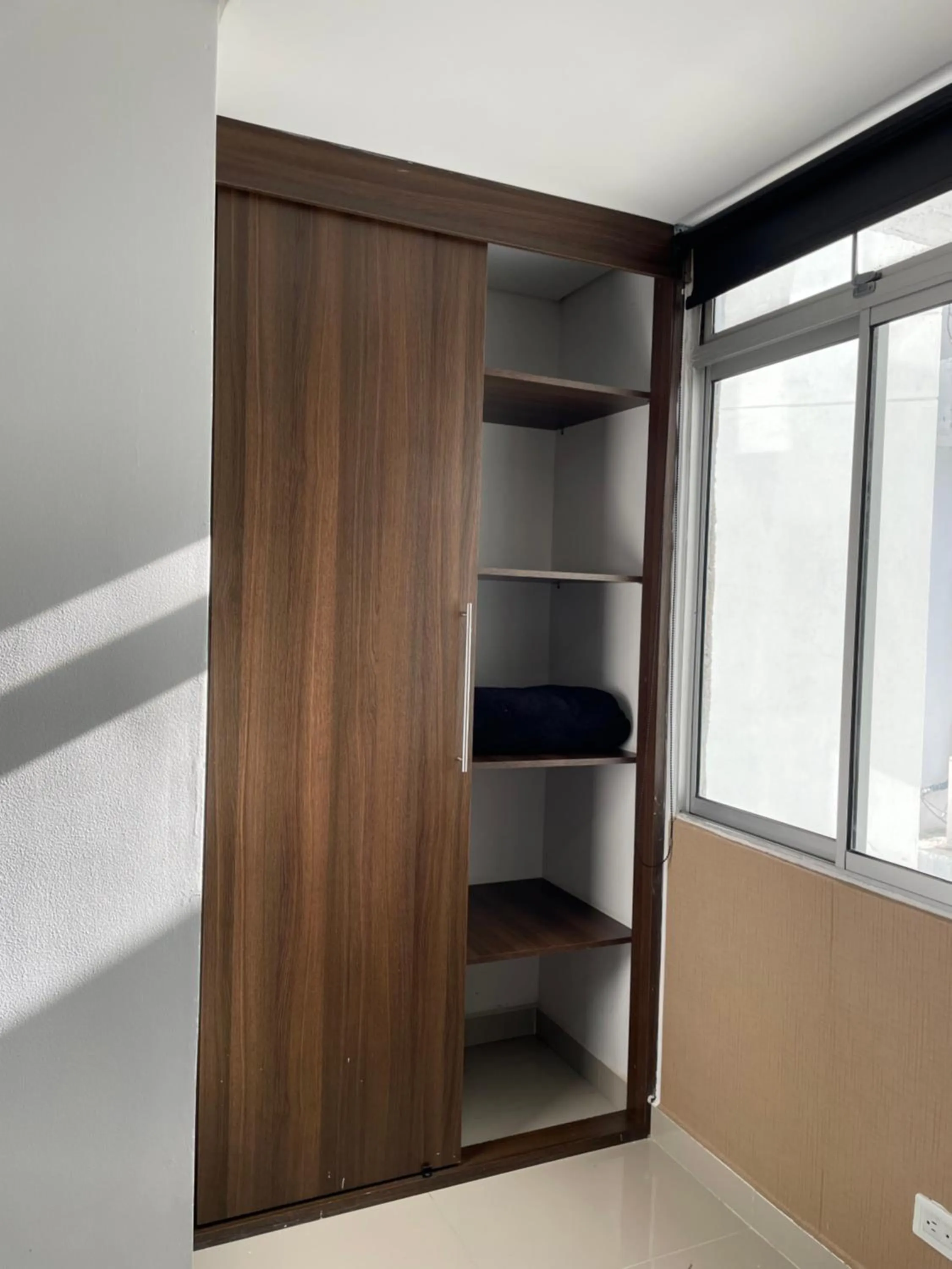 wardrobe in Ivanna Jumar ApartaHotel - Laureles Estadio