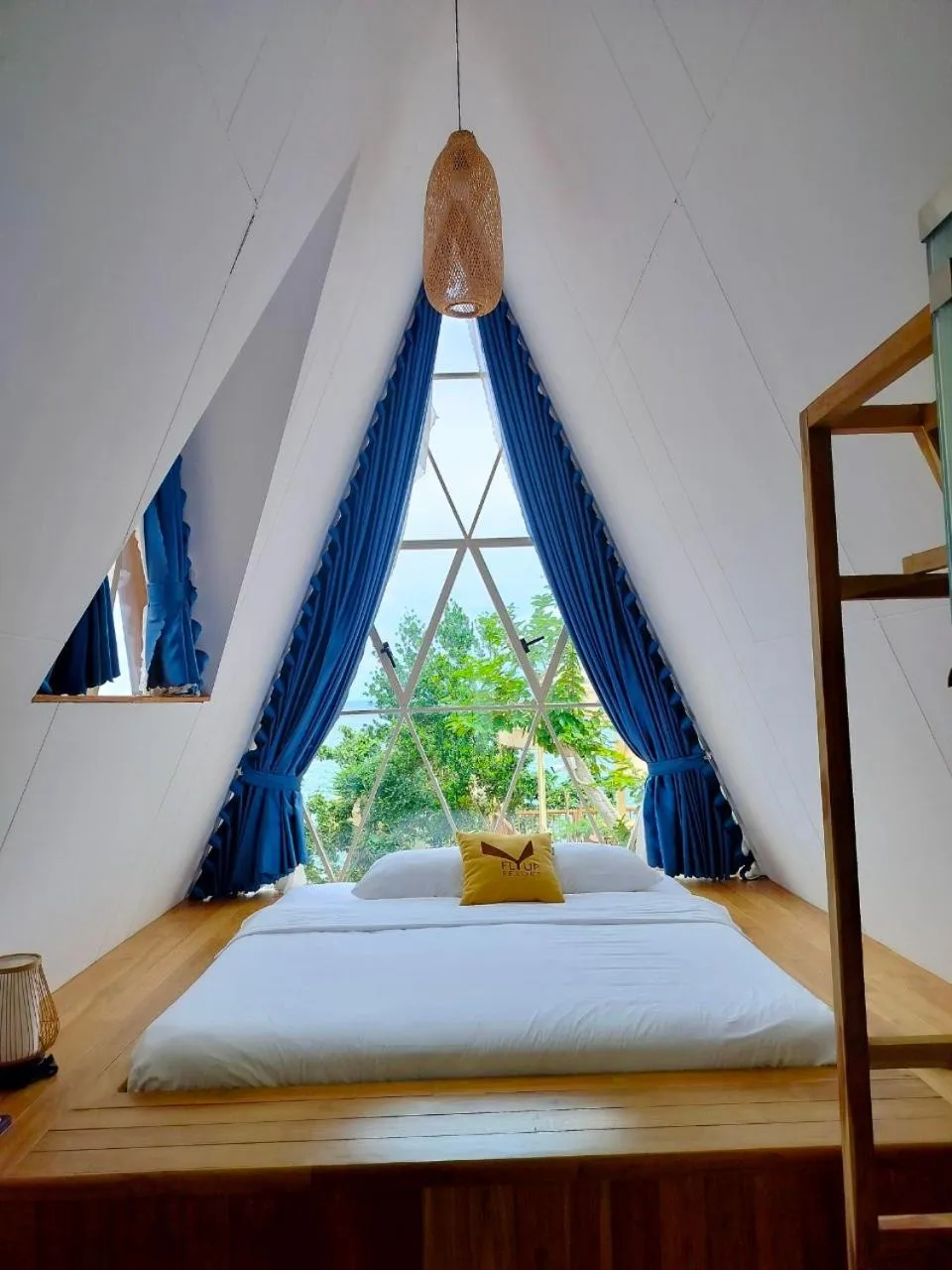 Bed in Fly Up Resort