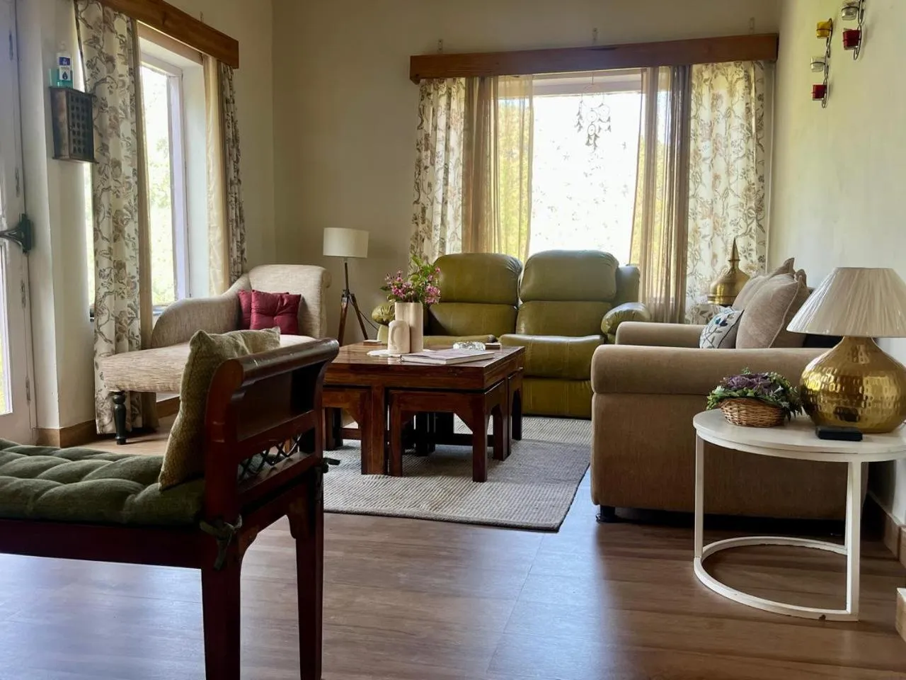 Katie's Abode, Hartola