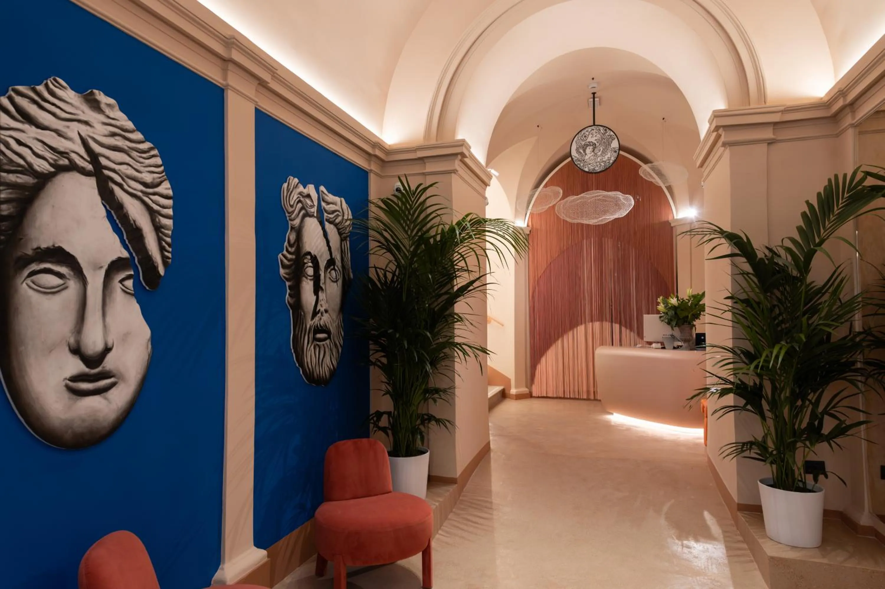 Lobby or reception in Cloud 7 Roma Hotel