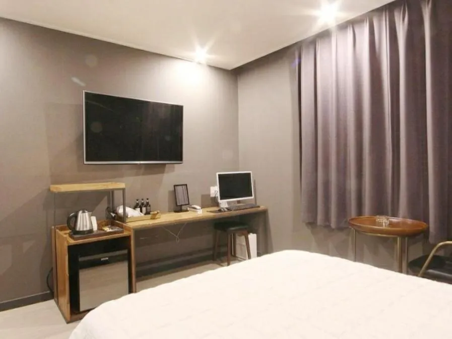 Bed in Hotel Browndot Myeongseo Convention