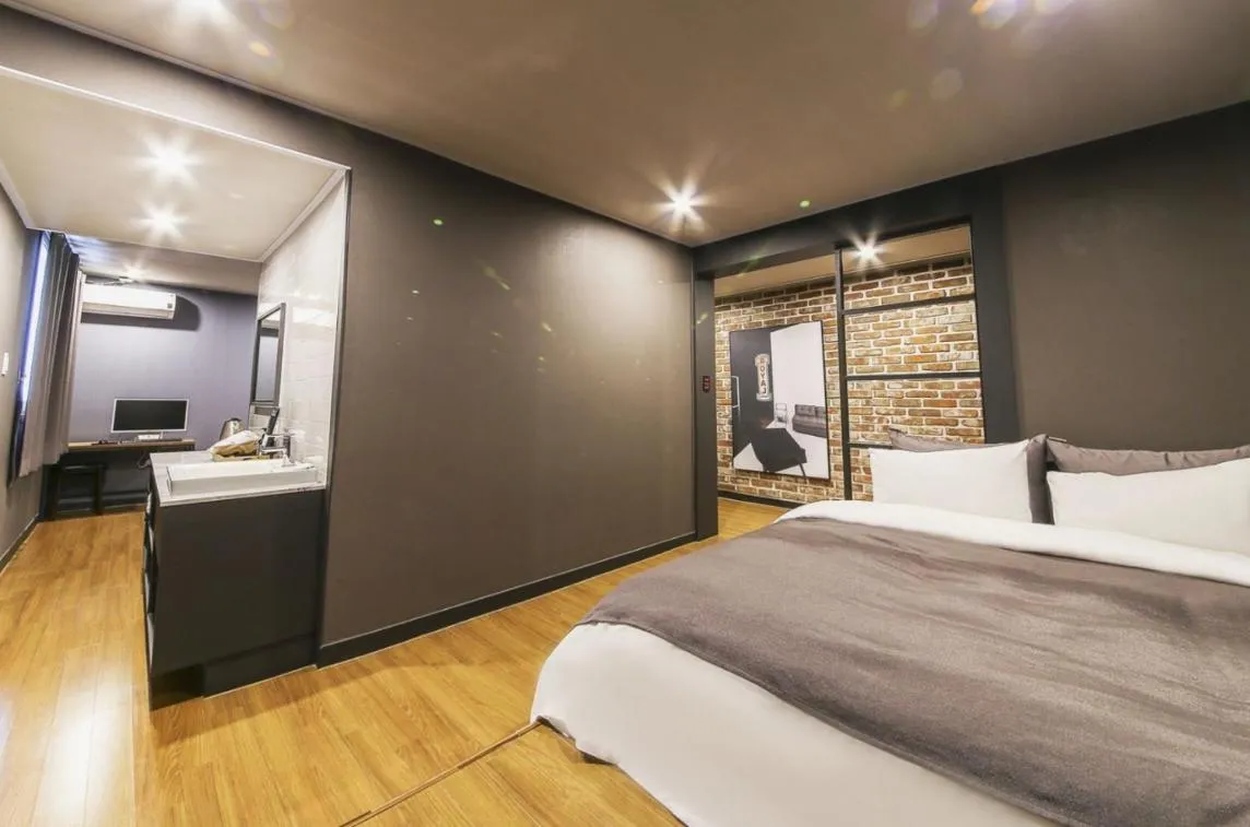 Bed in Hotel Browndot Myeongseo Convention