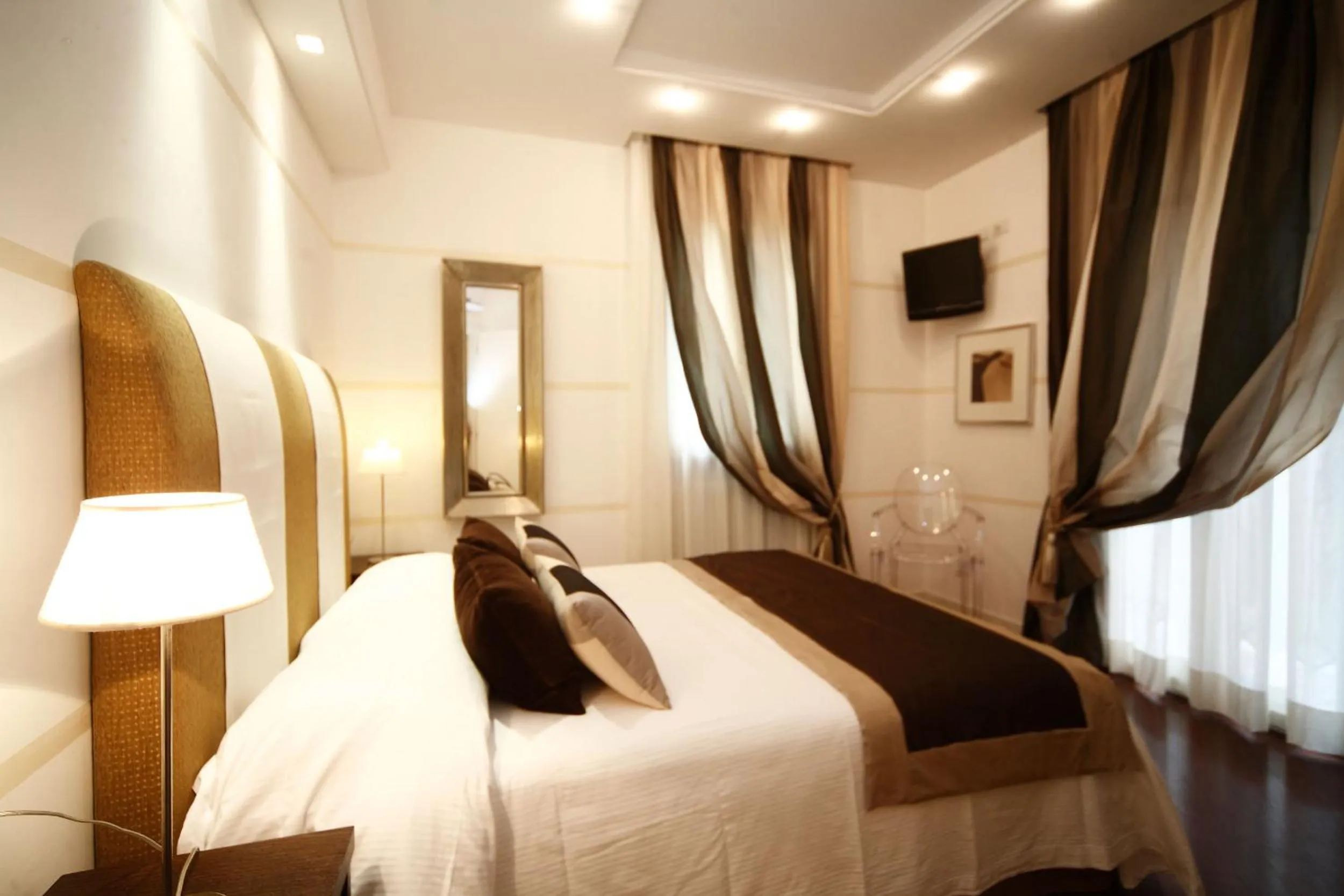 TV and multimedia, Bed in Residence Lungomare - Charming apartments