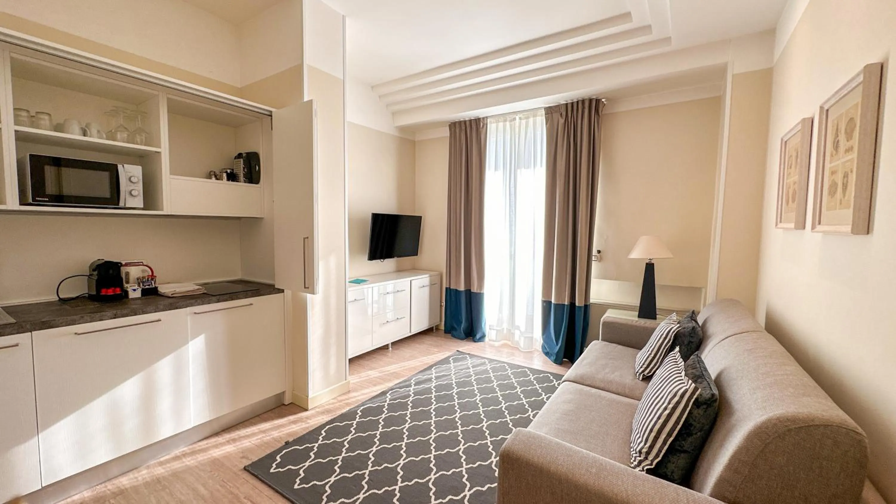 TV and multimedia in Residence Lungomare - Charming apartments