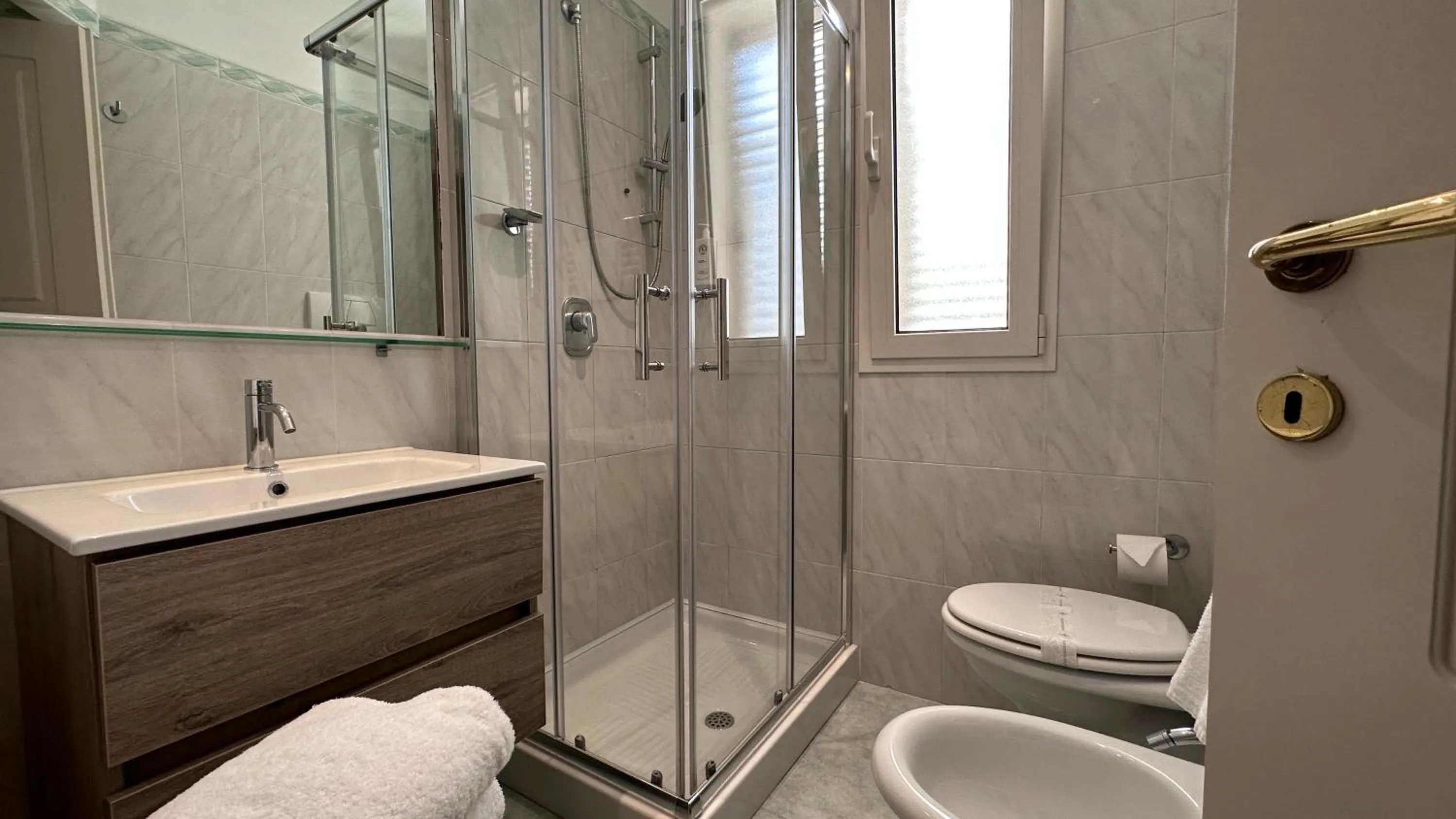 Shower in Residence Lungomare - Charming apartments