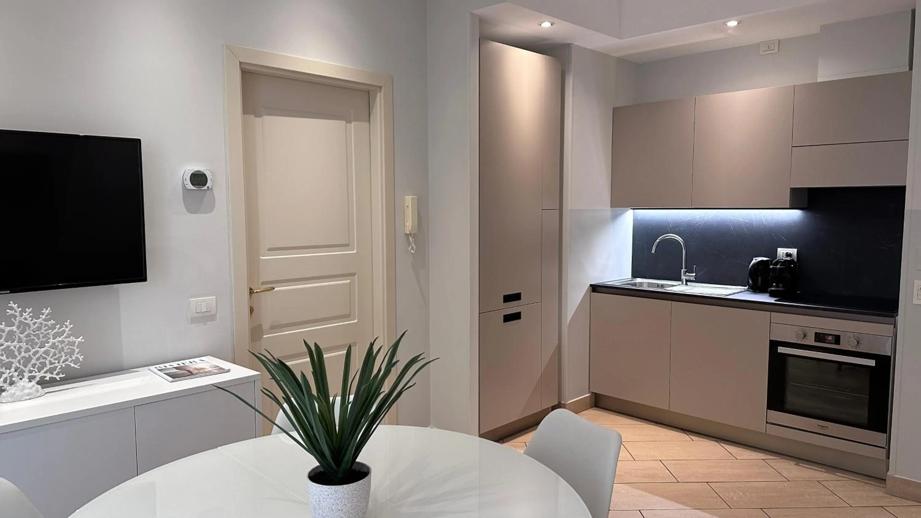 Kitchen or kitchenette in Residence Lungomare - Charming apartments