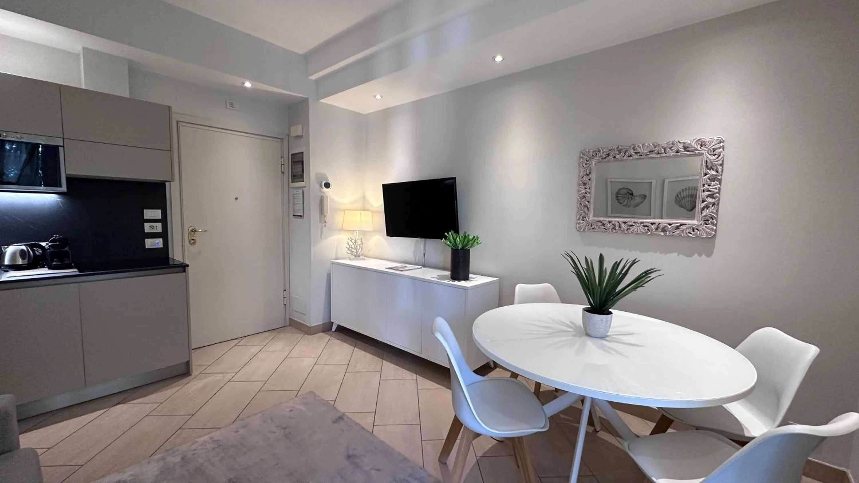 Kitchen or kitchenette in Residence Lungomare - Charming apartments