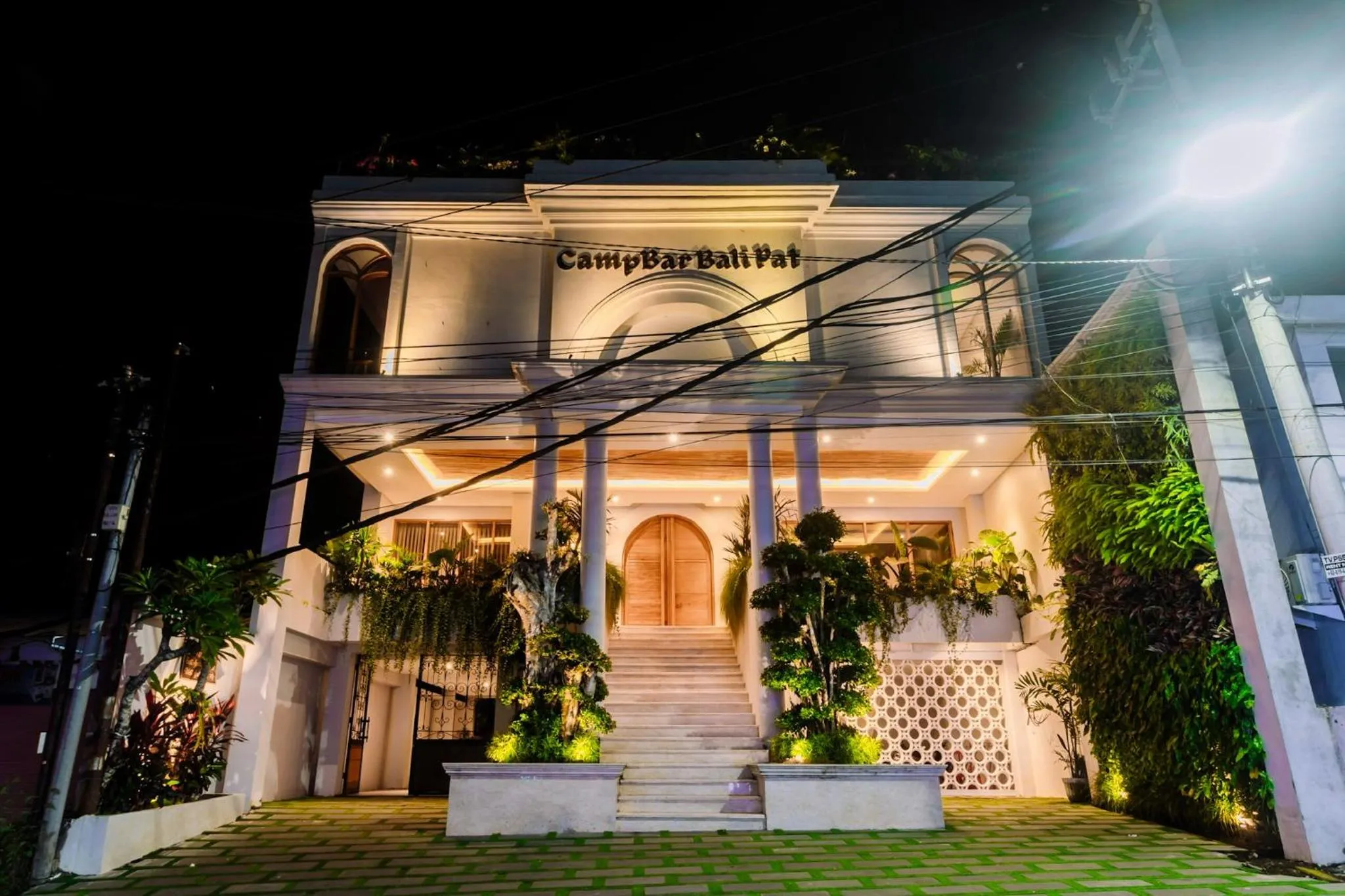 Property building in Campbar 4 by AGATA