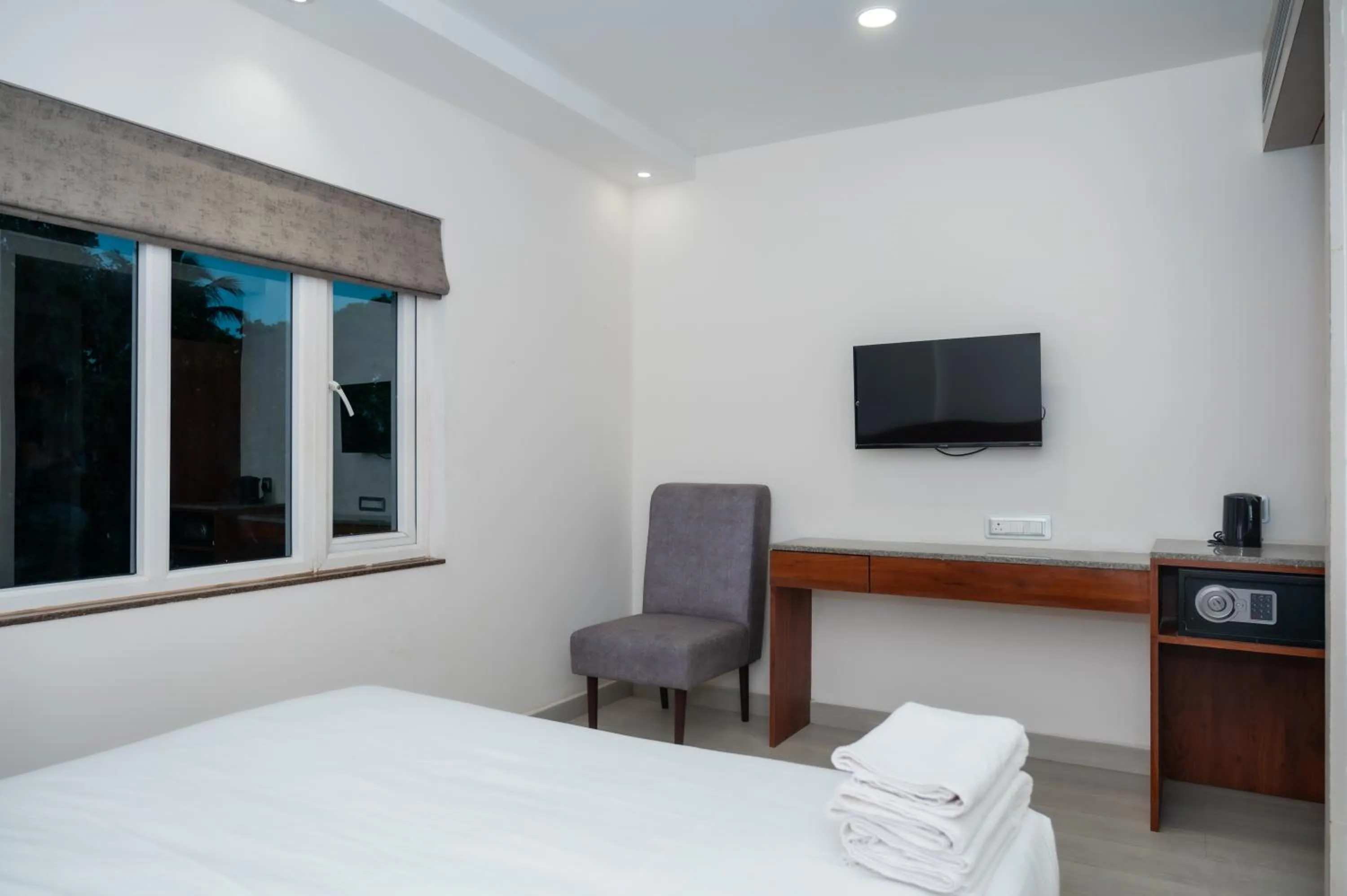 Bed in Gold Inn Exotica