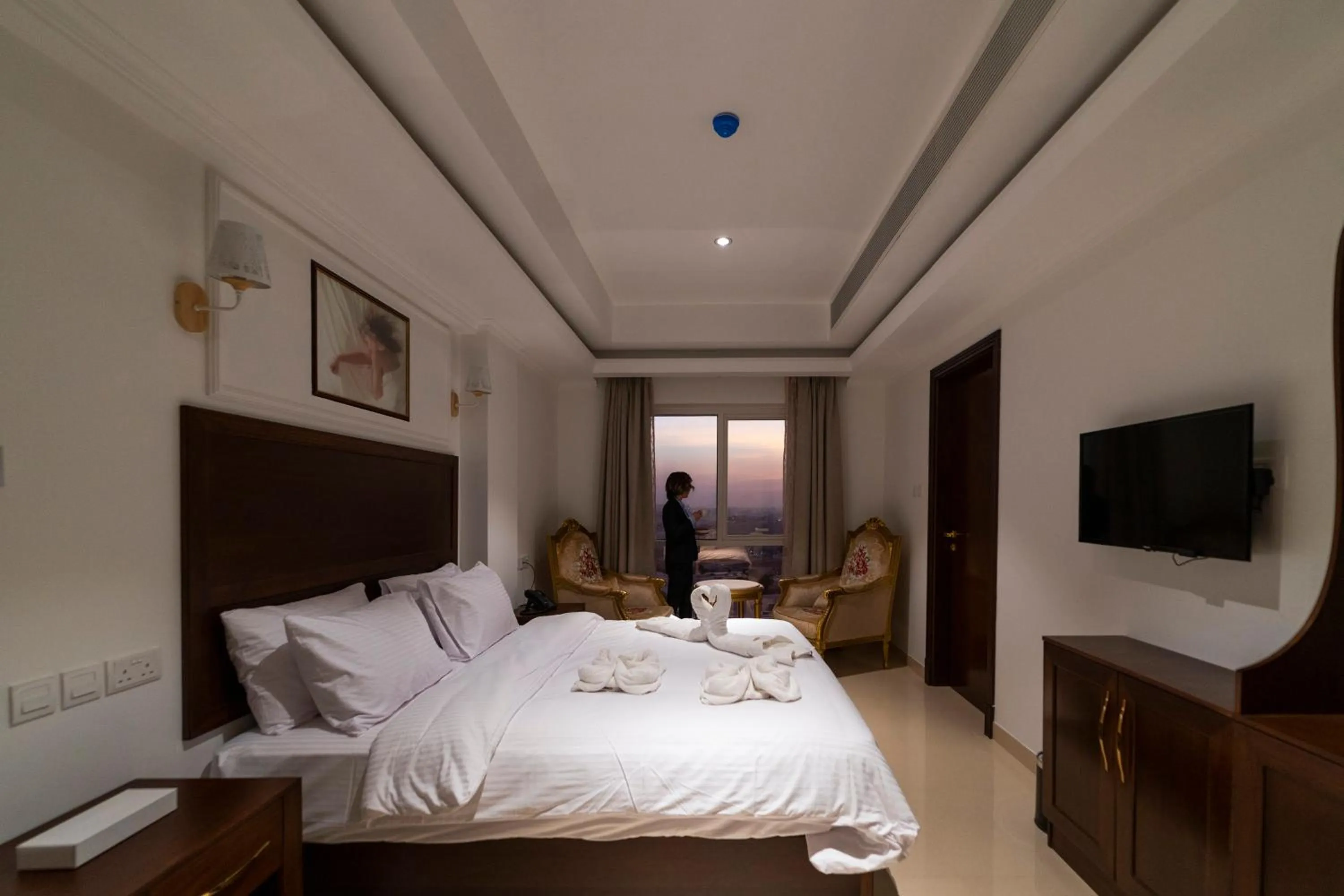 Bed in Alhattali Hotel