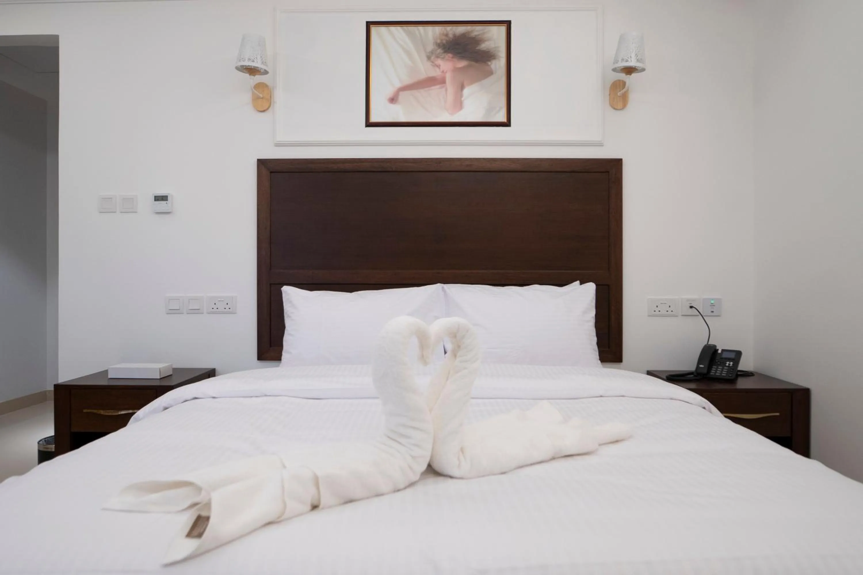 Bed in Alhattali Hotel