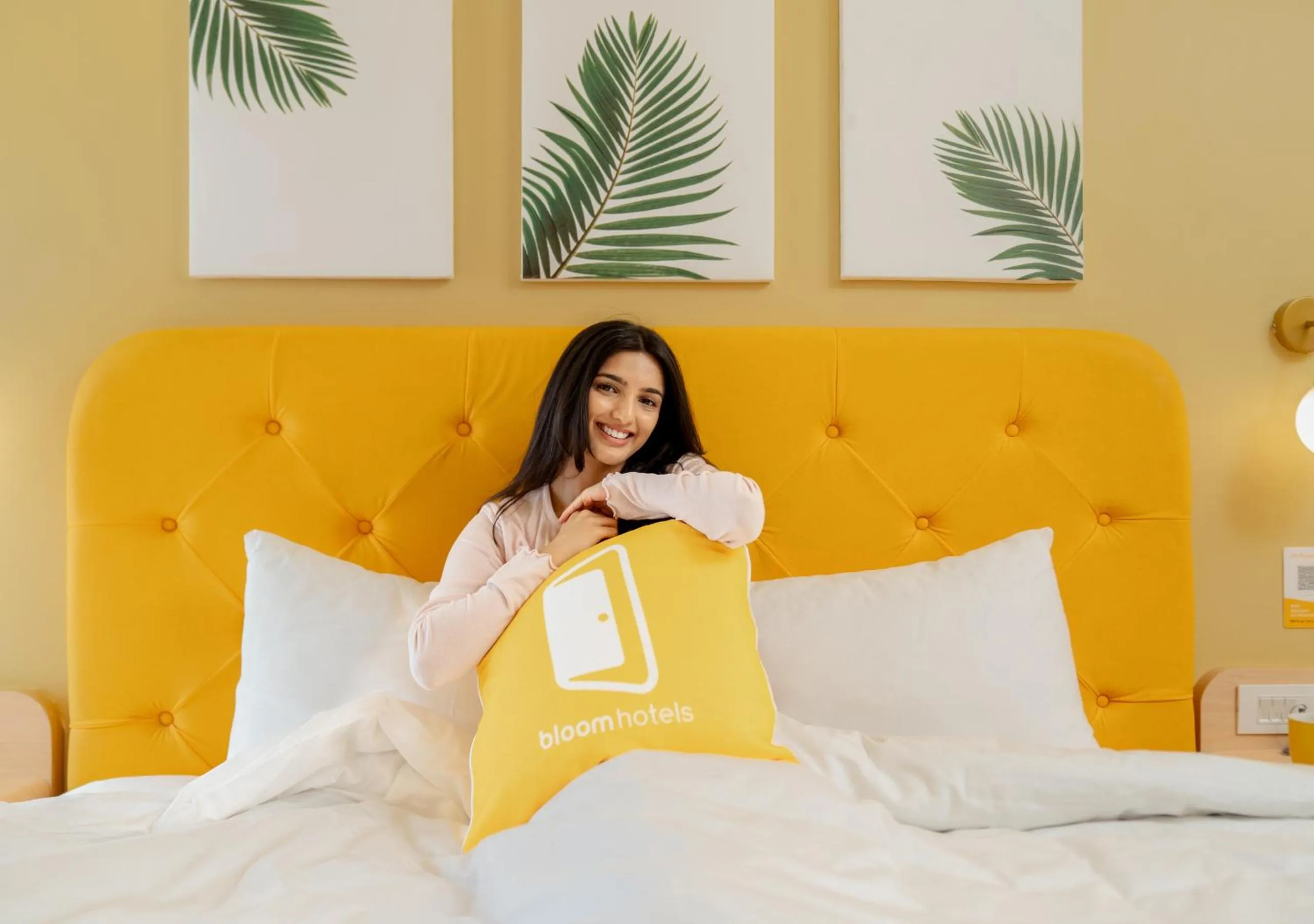 Photo of the whole room, Bed in Bloom Hotel Saki Vihar Powai