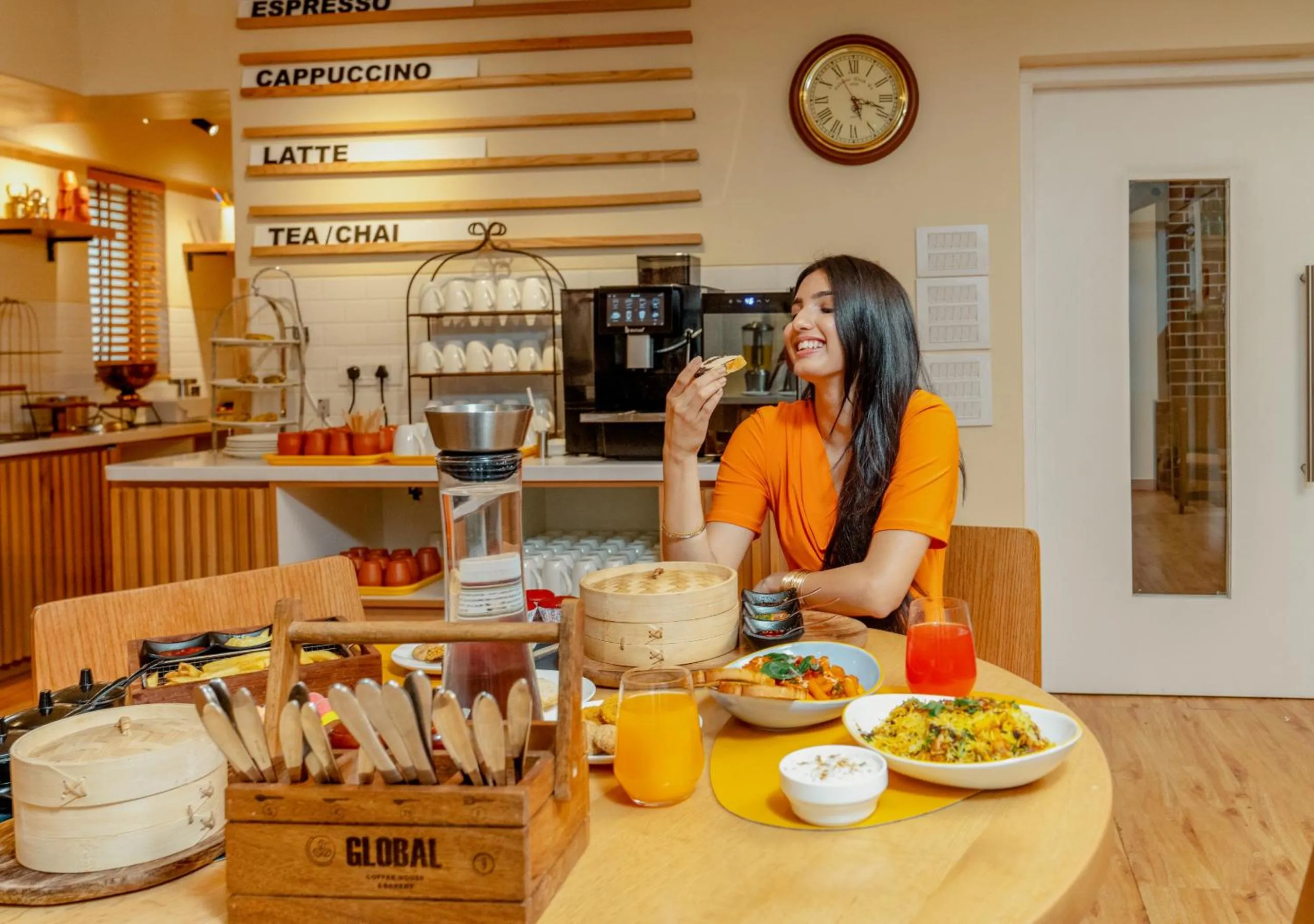 Restaurant/places to eat in Bloom Hotel Saki Vihar Powai