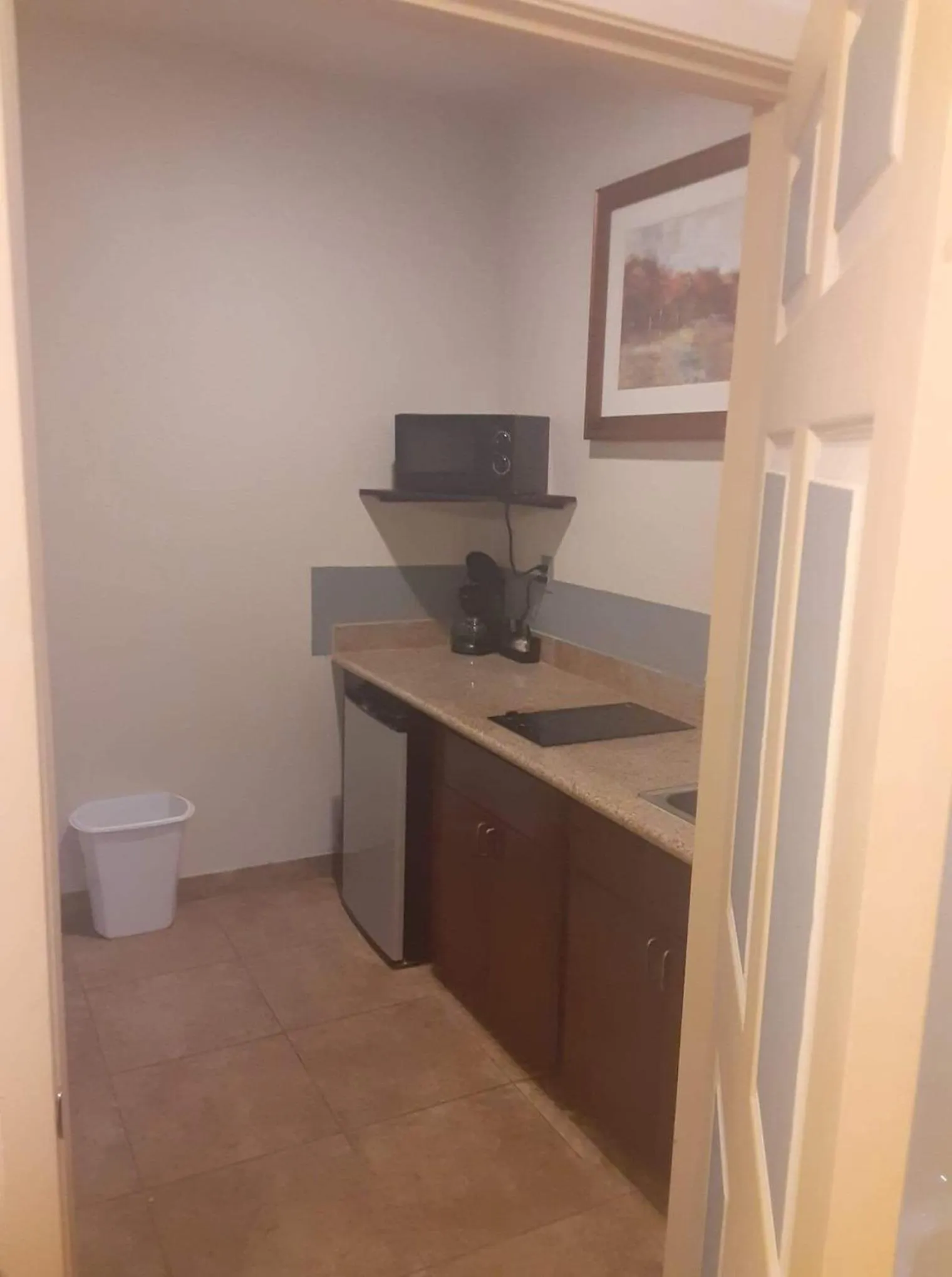 Coffee/tea facilities in Big Lake Inn and Suites