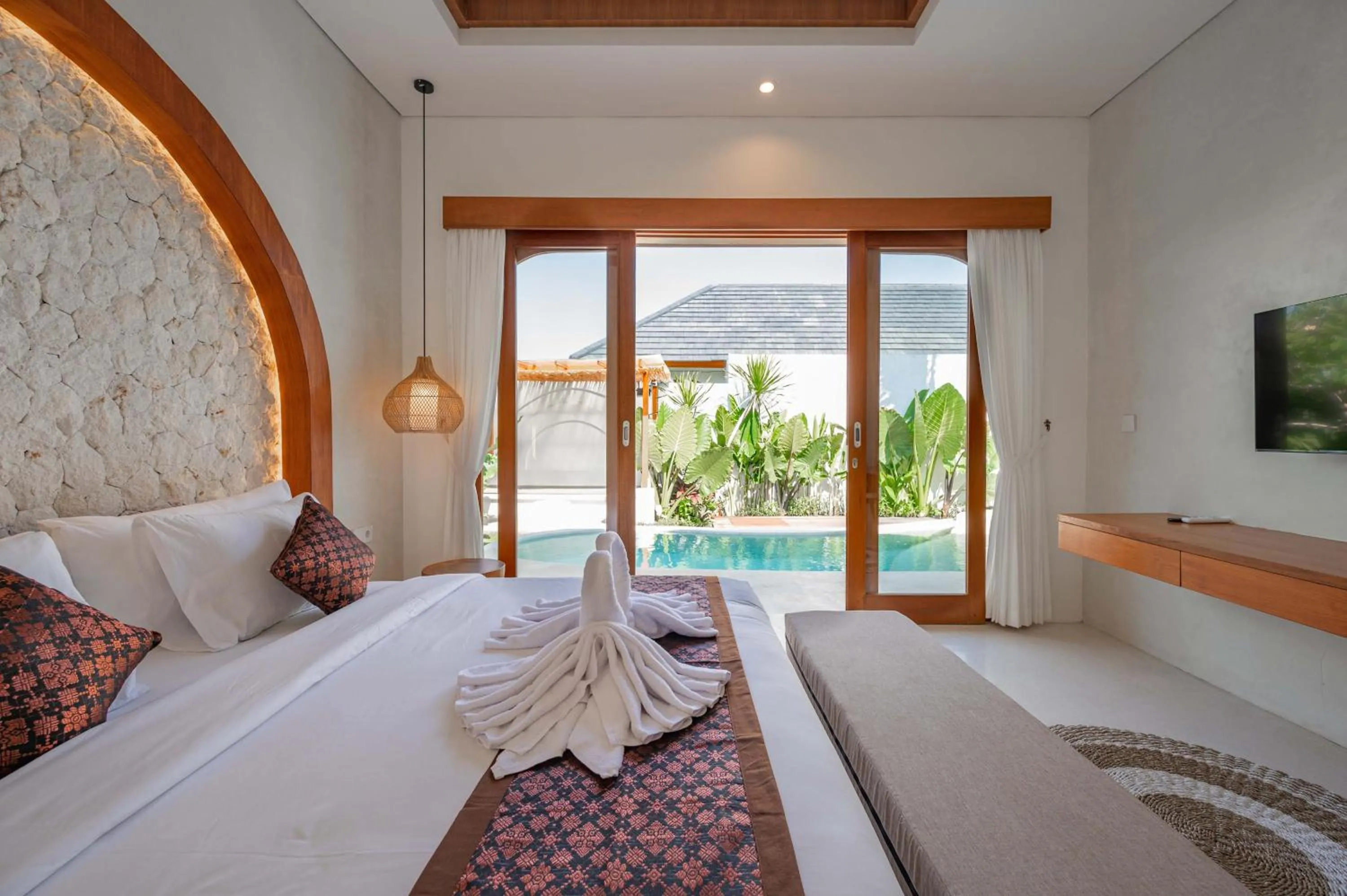 Guests, Bed in The Adya Hidden Villa Ubud