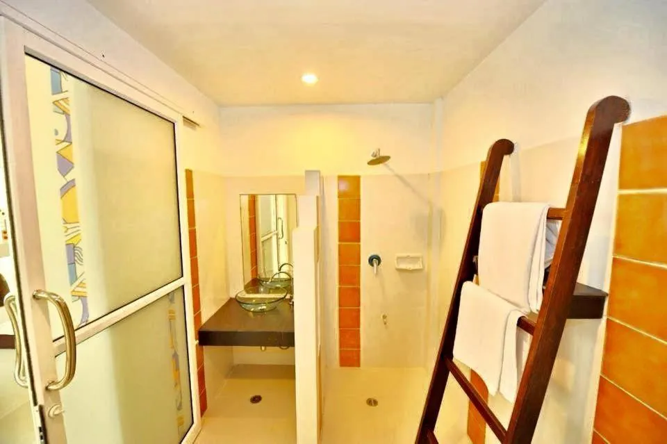 wardrobe in Win Hotel Phayao