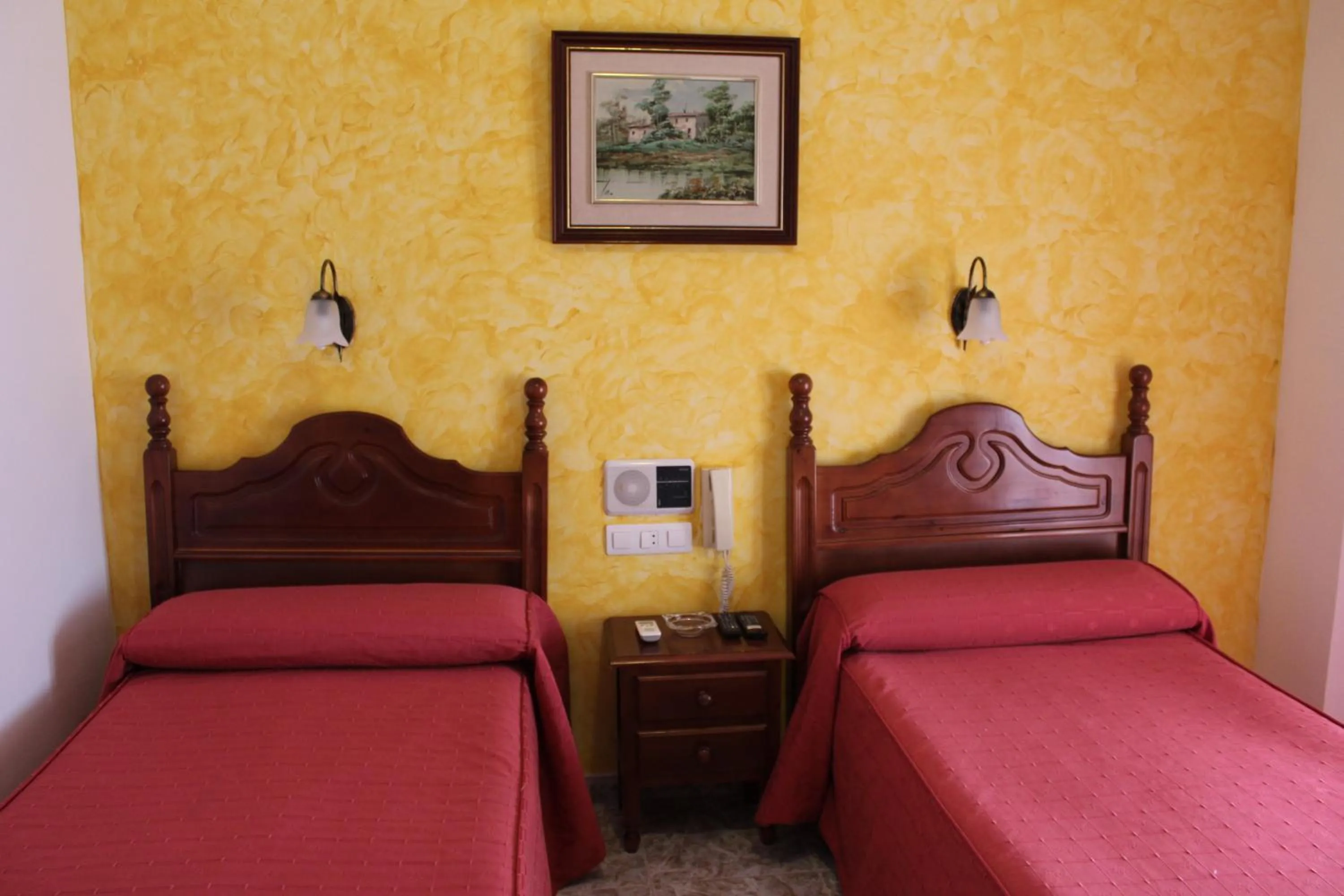 Bedroom, Bed in Hotel Doña Carmen