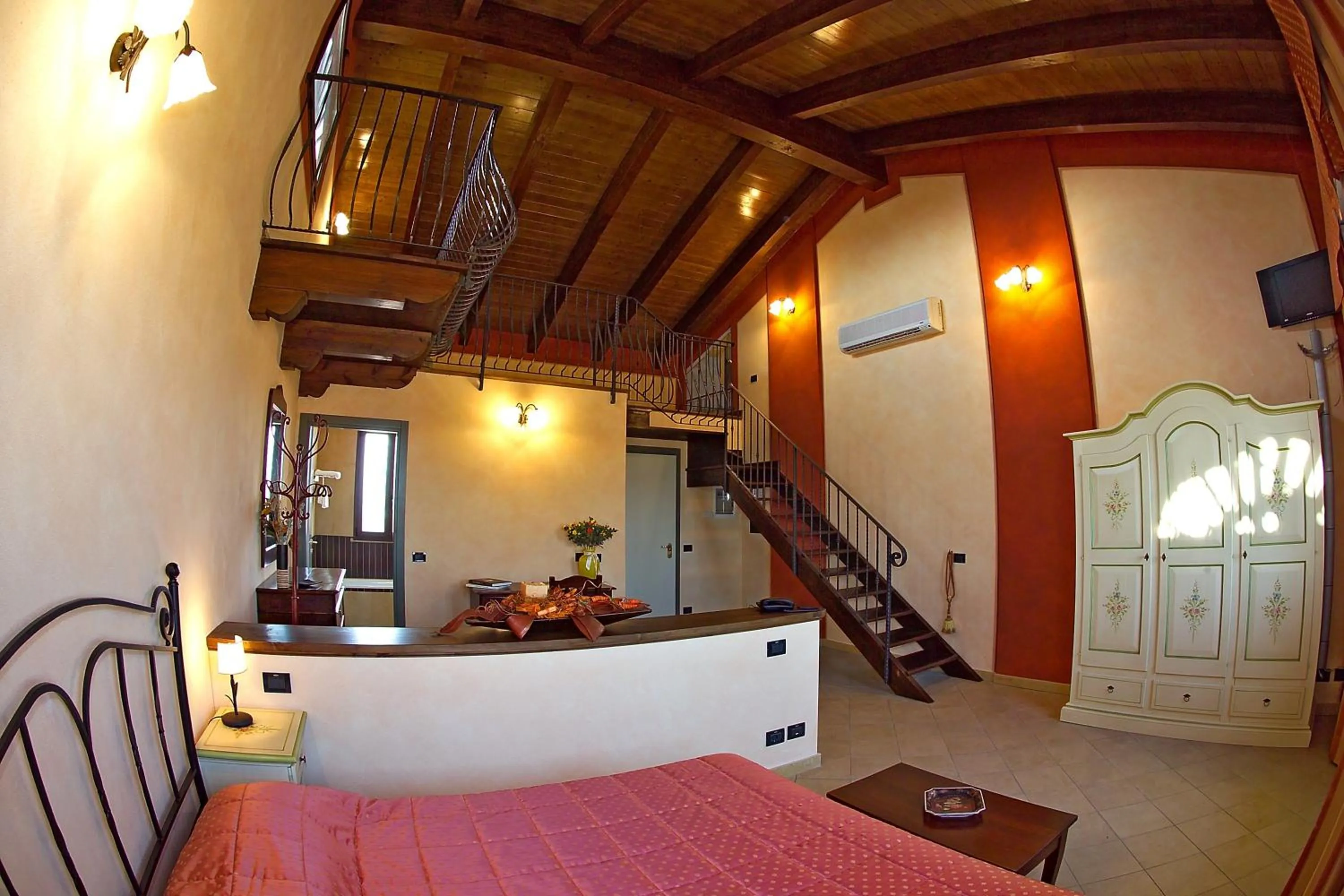 Bedroom in Hotel del Rio Srl - RISTORANTE e Azienda agricola