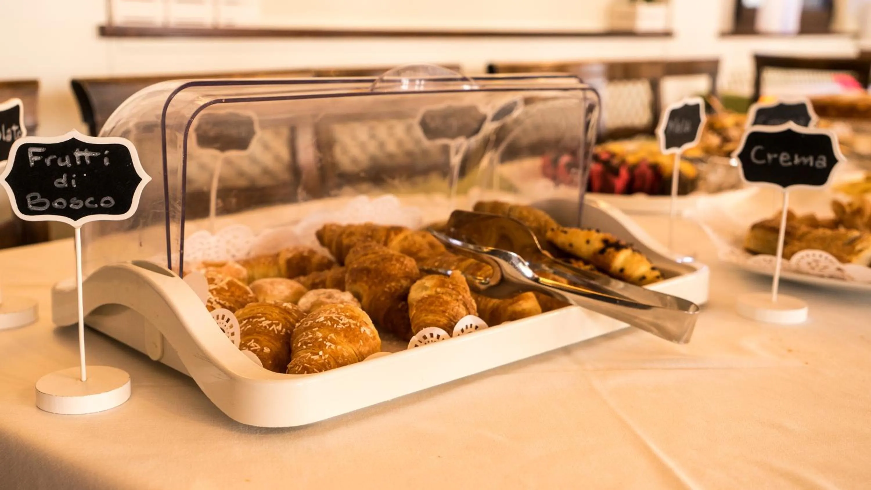 Continental breakfast in Hotel del Rio Srl - RISTORANTE e Azienda agricola