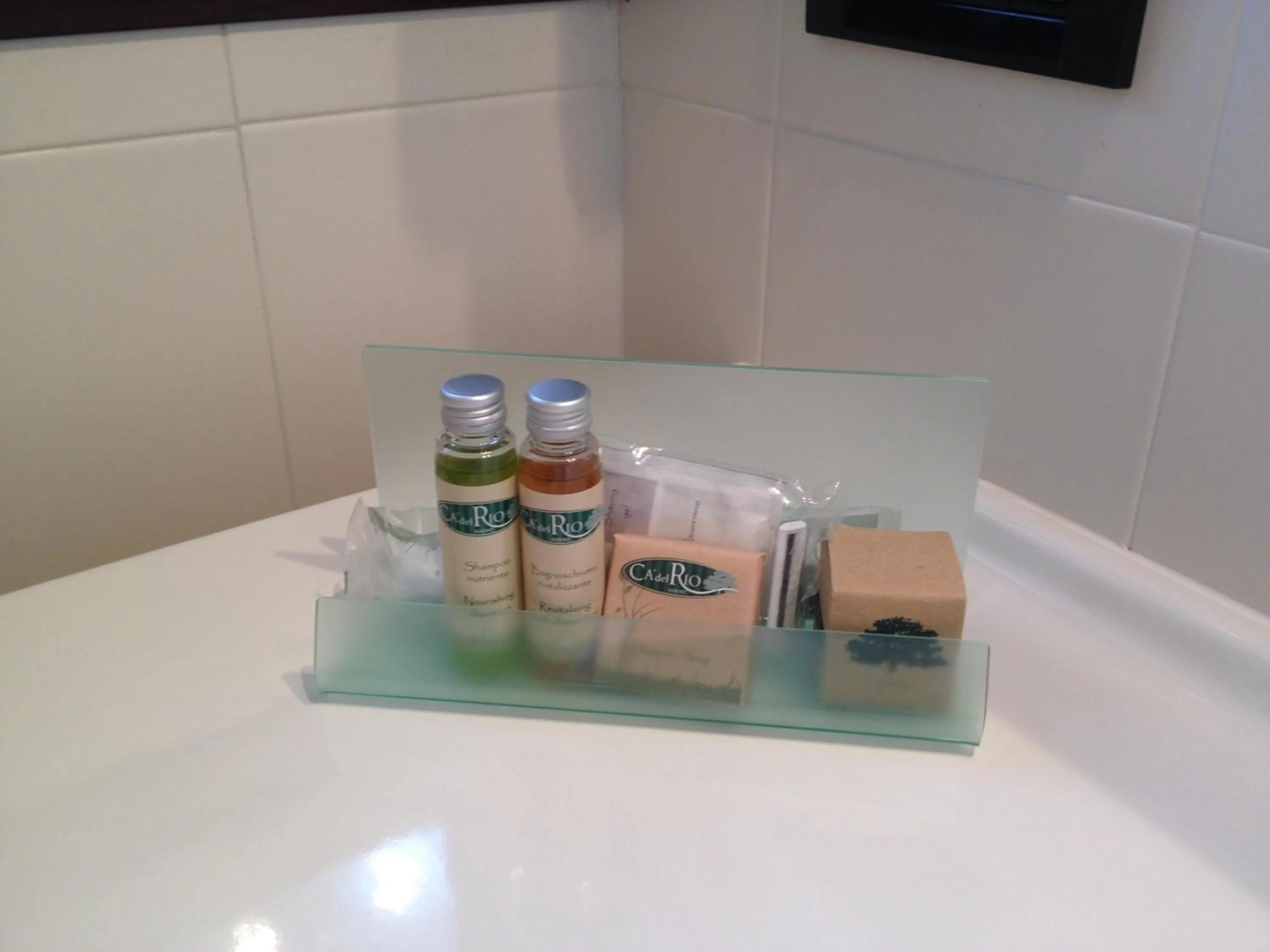 Bathroom in Hotel del Rio Srl - RISTORANTE e Azienda agricola