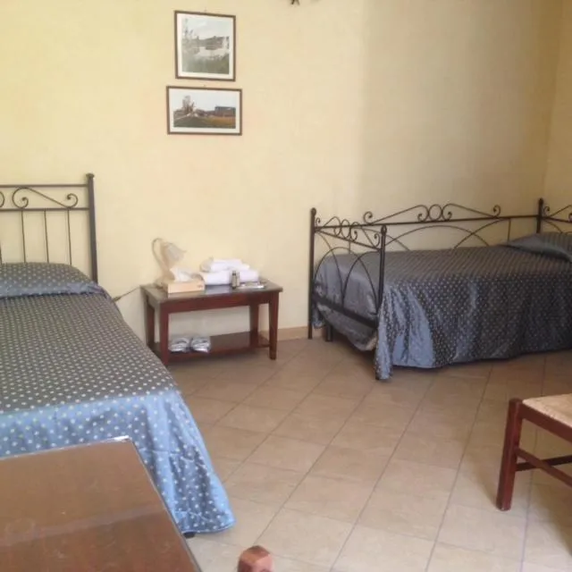 Photo of the whole room, Bed in Hotel del Rio Srl - RISTORANTE e Azienda agricola
