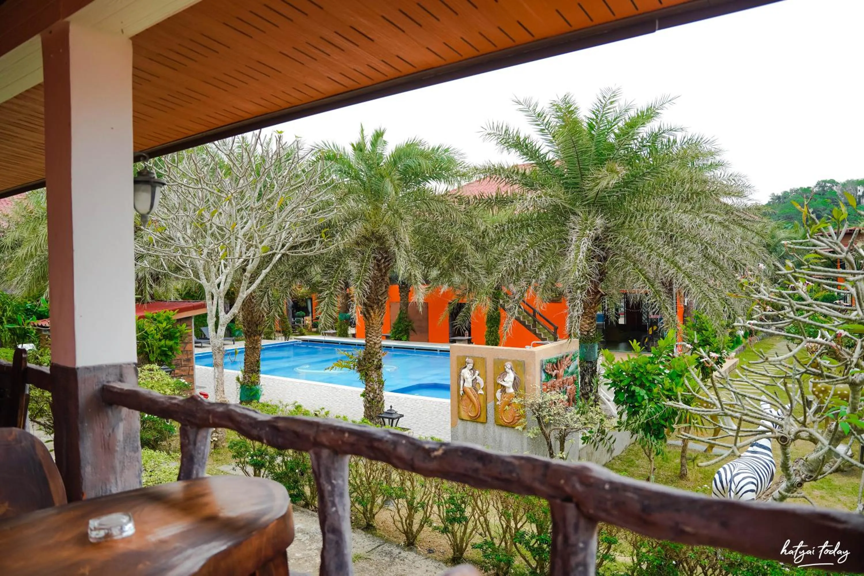 Day in Chomview Lanta Water Park Resort