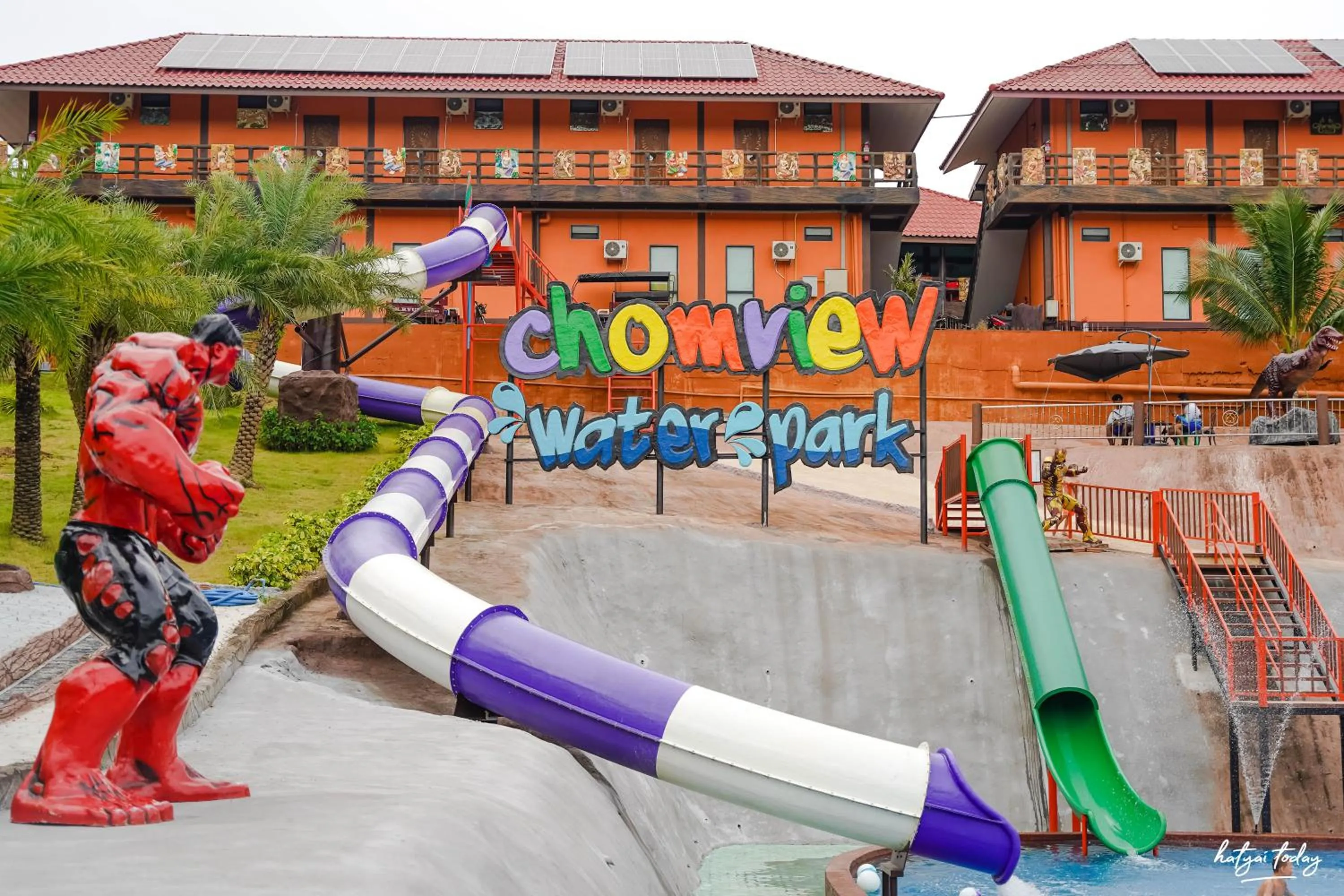 Day in Chomview Lanta Water Park Resort