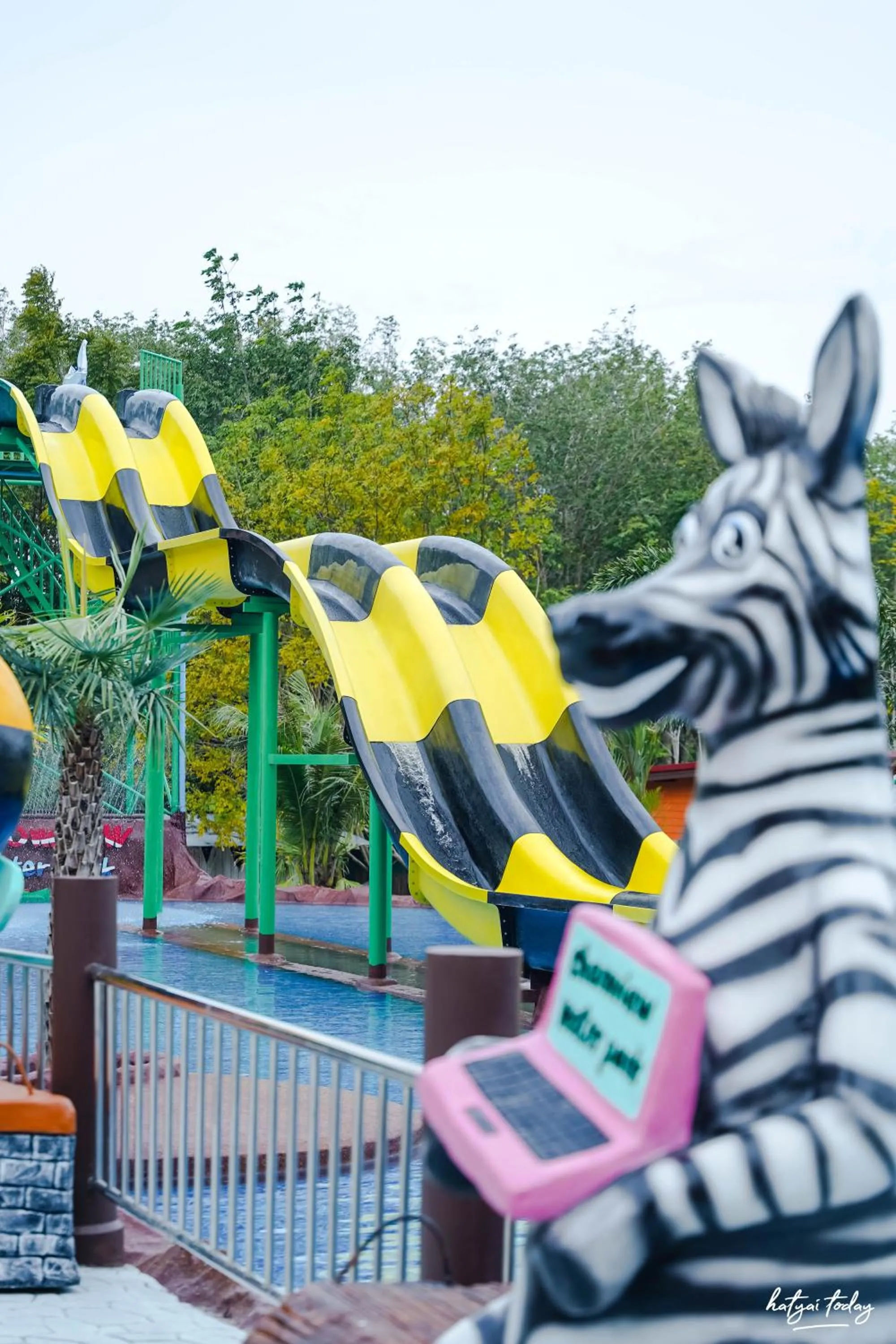 Day in Chomview Lanta Water Park Resort