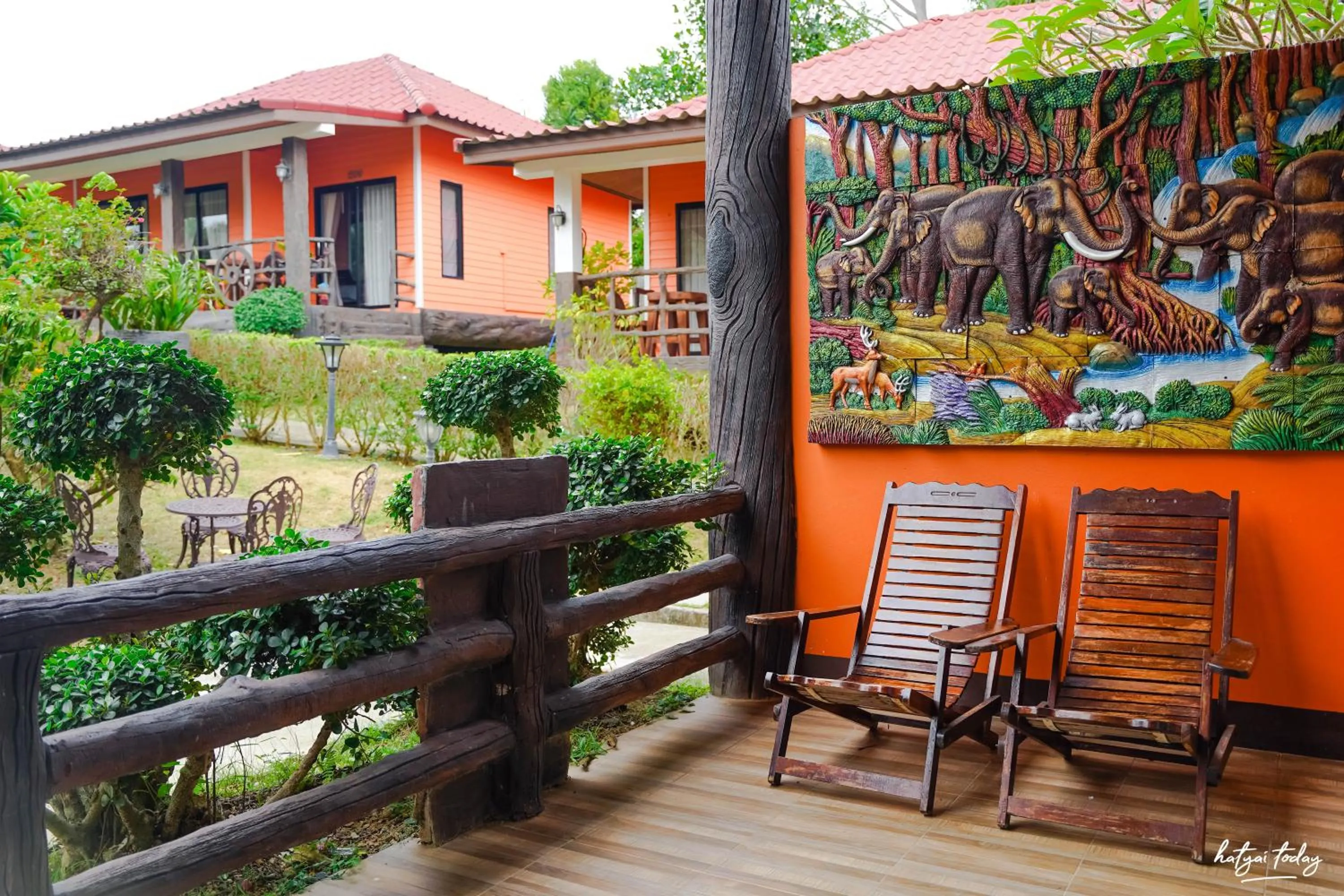 Property building in Chomview Lanta Water Park Resort