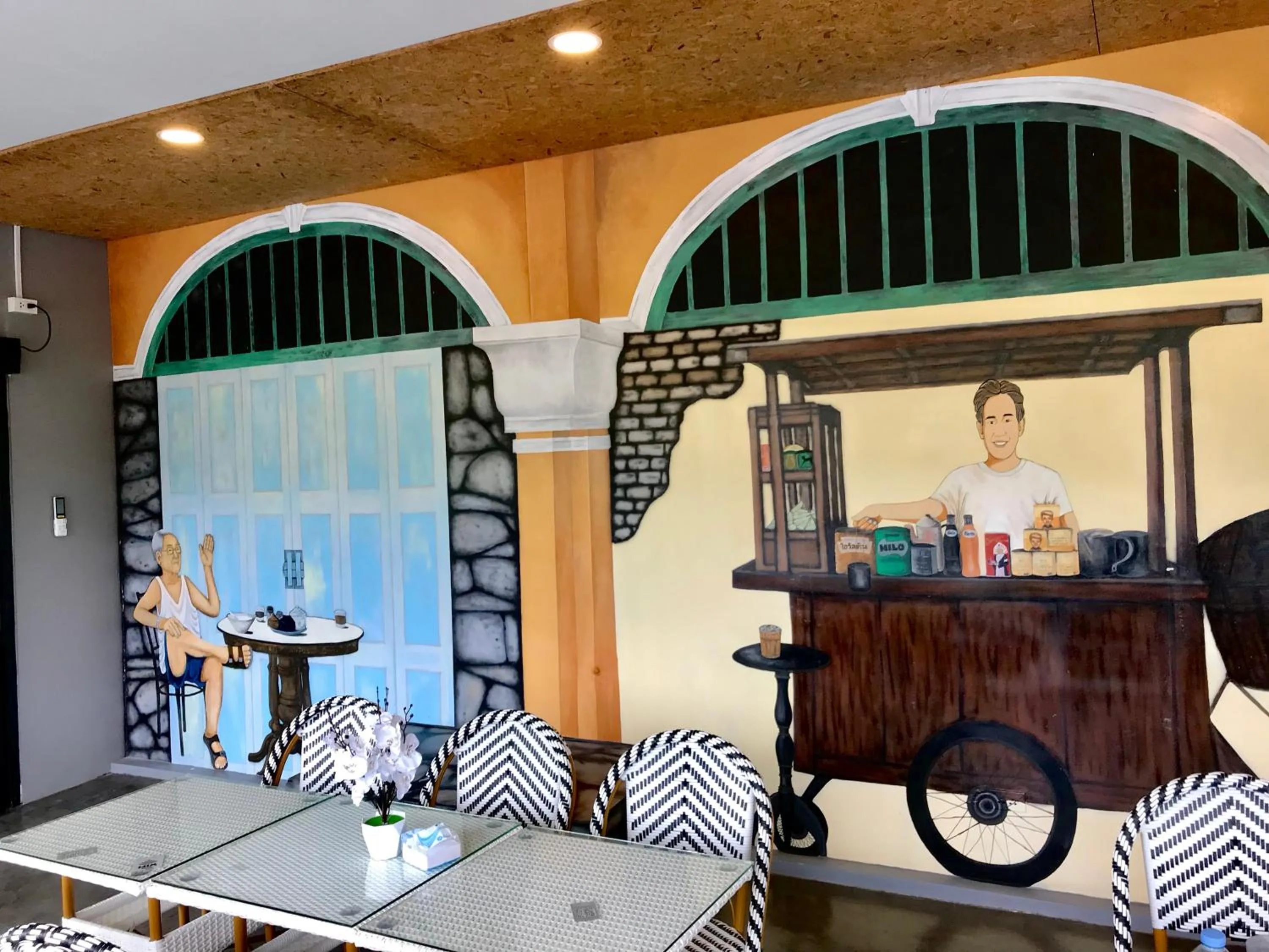 Restaurant/places to eat in Chomview Lanta Water Park Resort