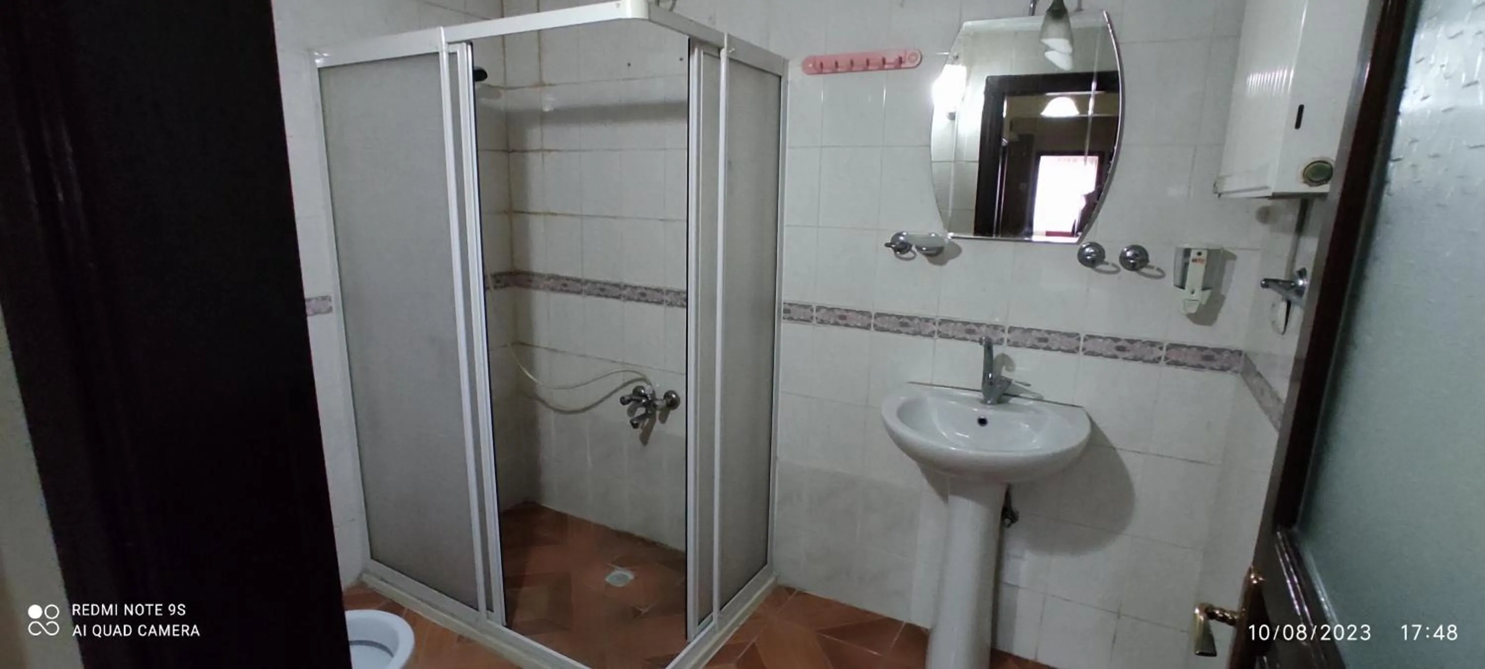 Shower in Kule Apart