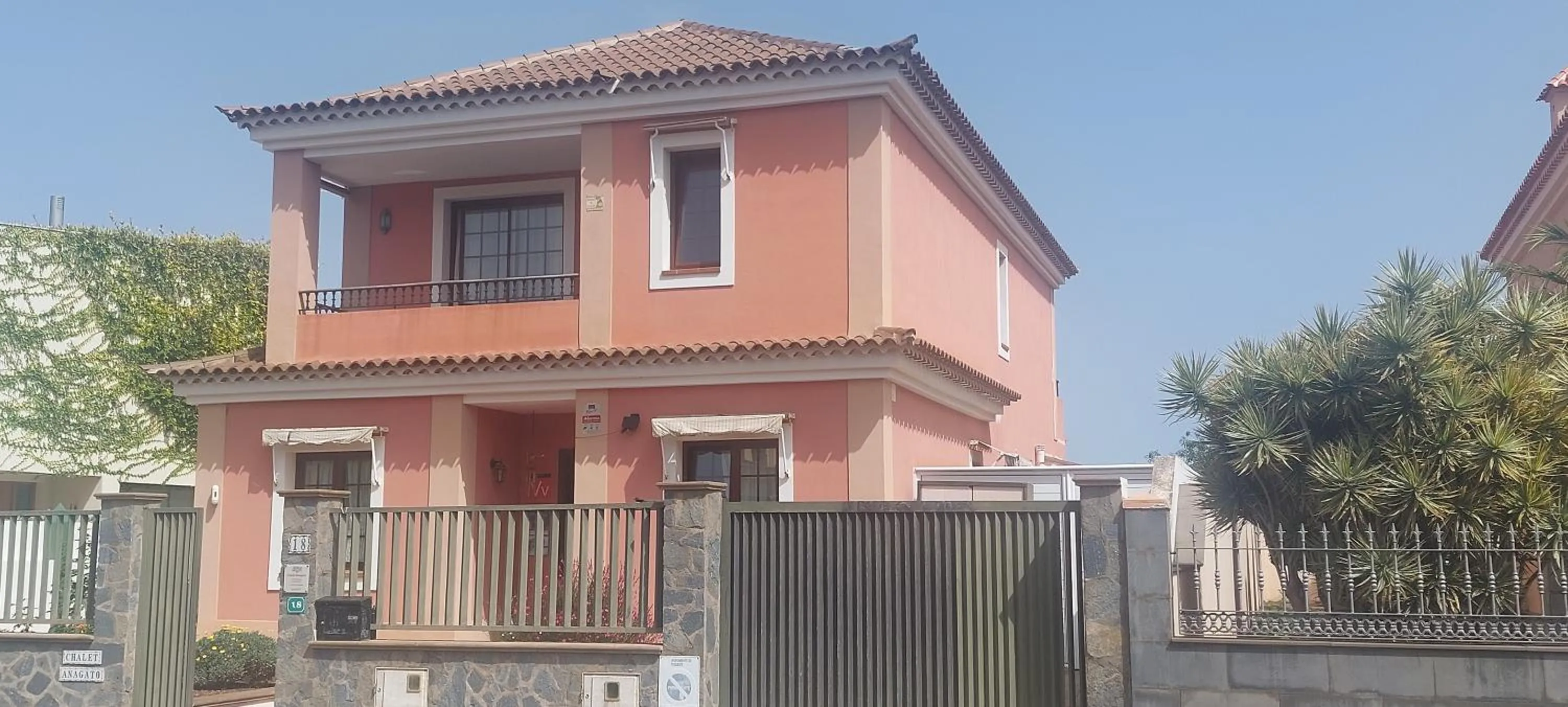 Property building in Chalet Anagato