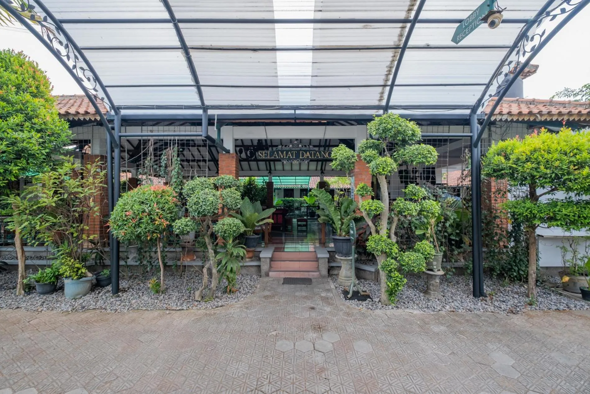 Property building in Hotel Talenta 3