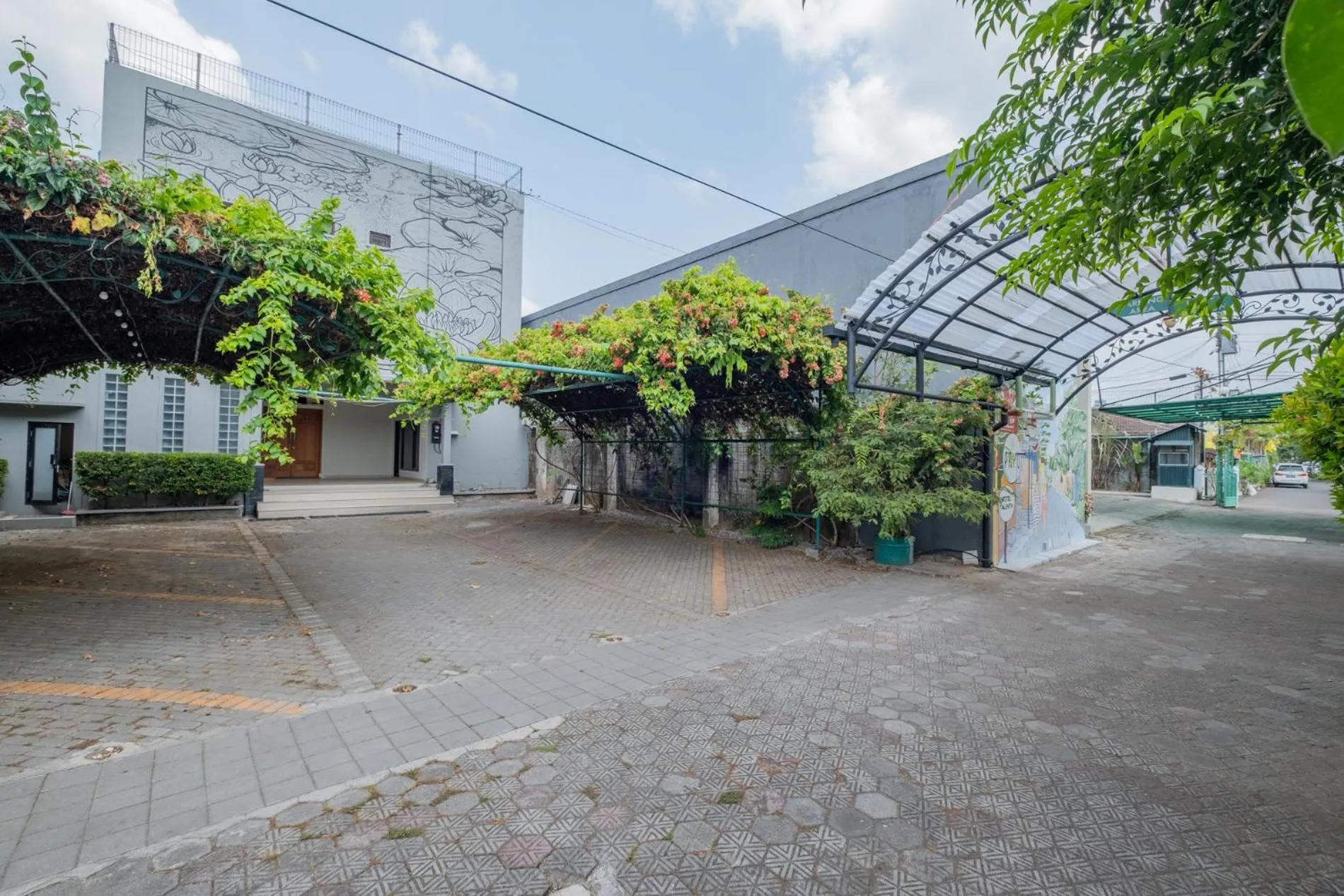 Parking in Hotel Talenta 3