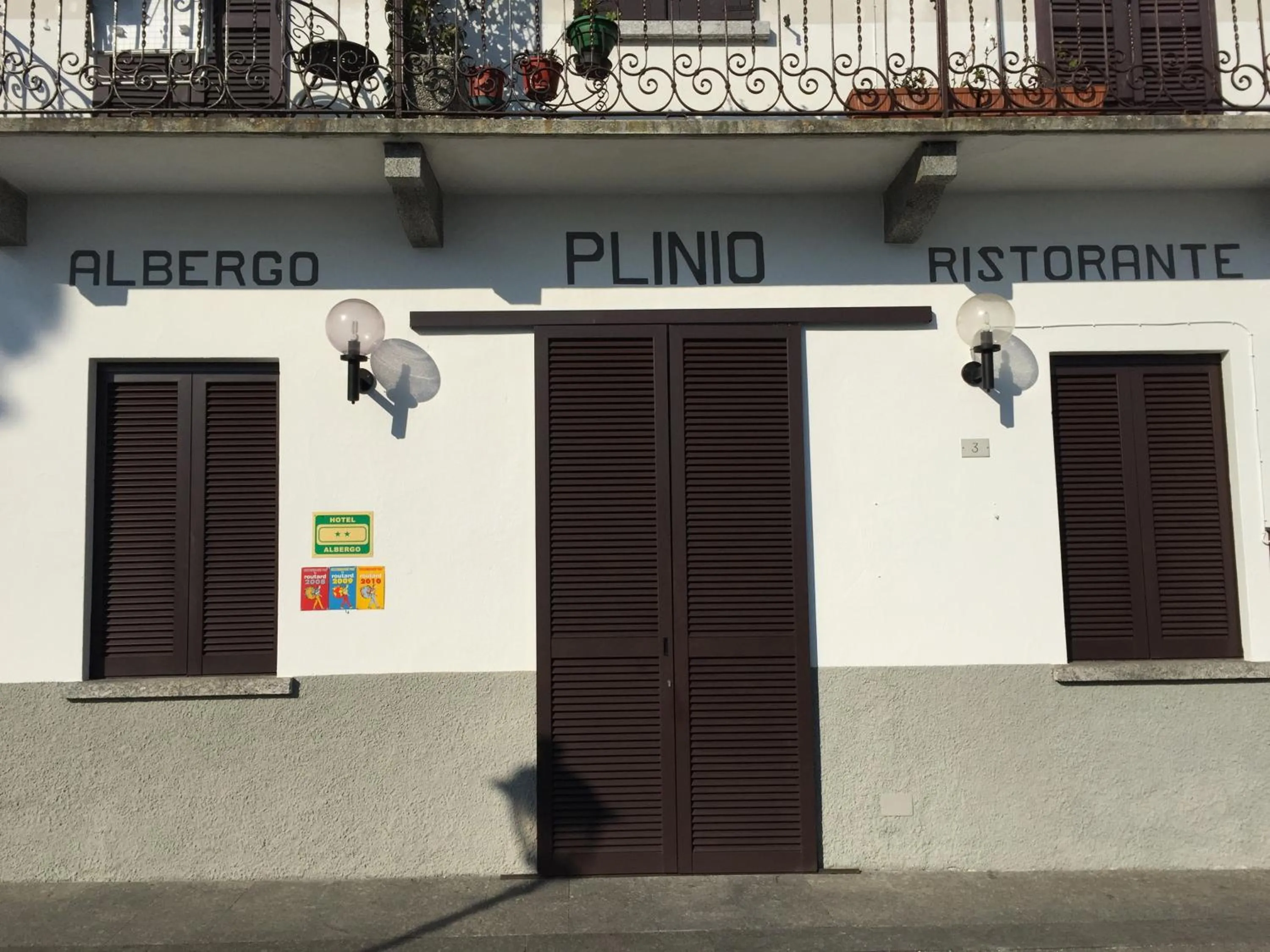 Facade/entrance in Hotel Plinio